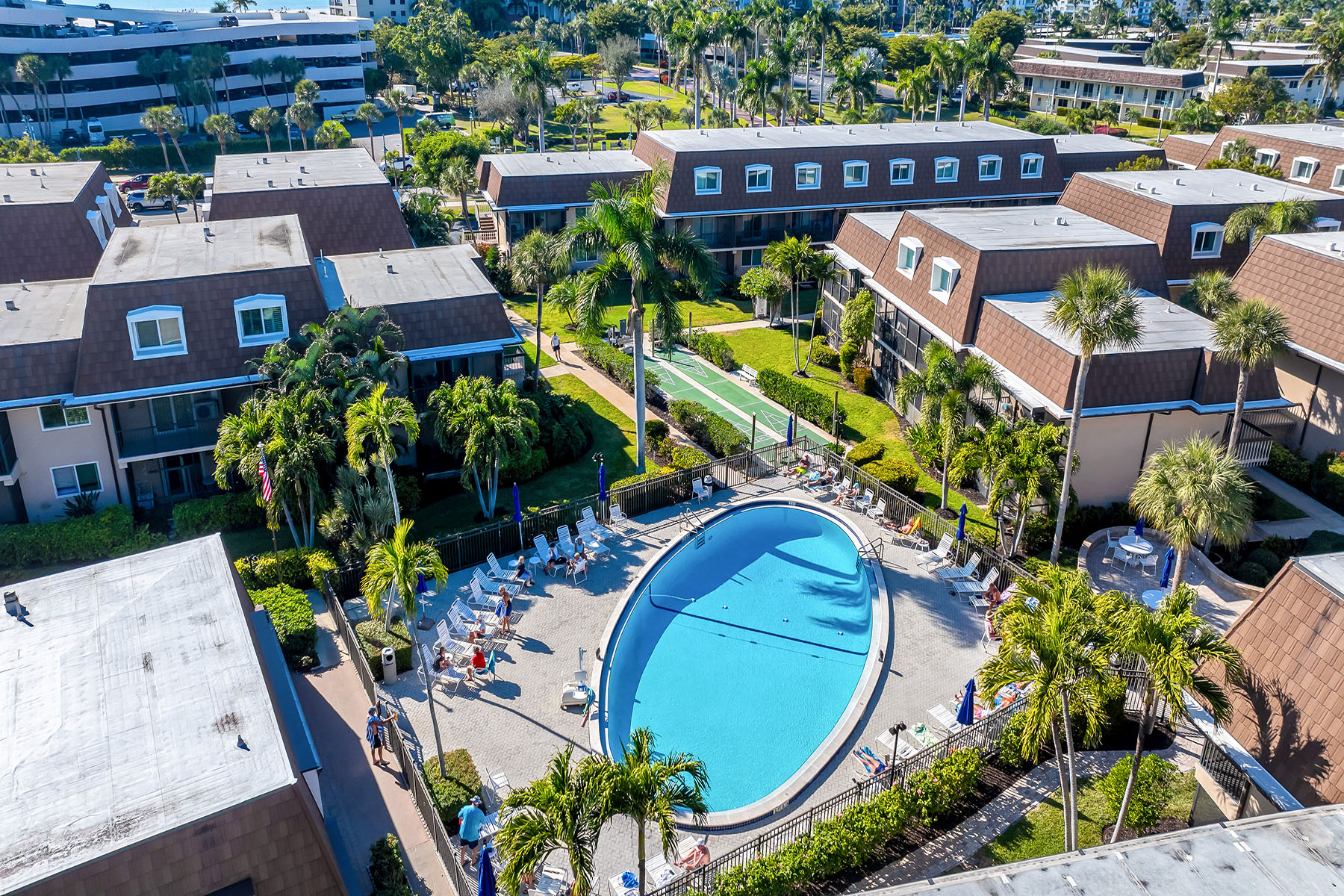 87 N Collier Boulevard , J15
