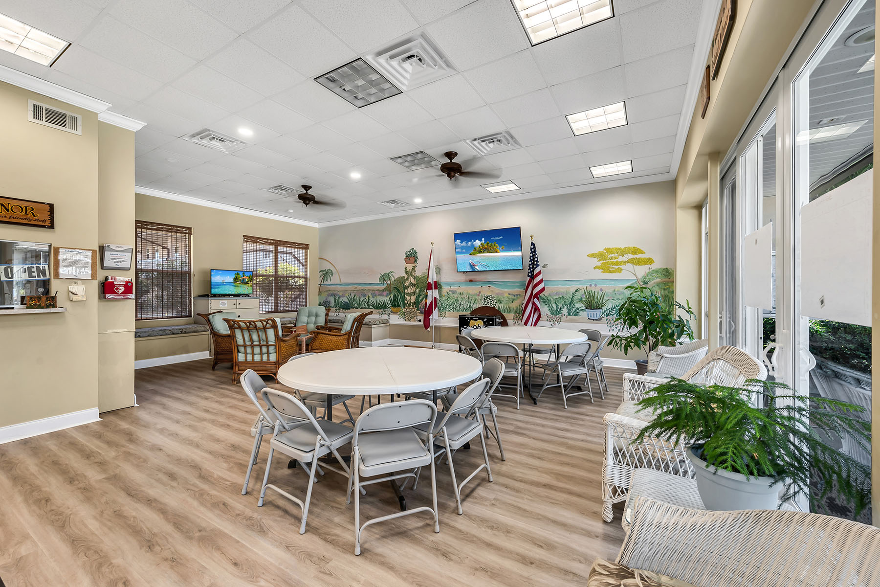 87 N Collier Boulevard , J15