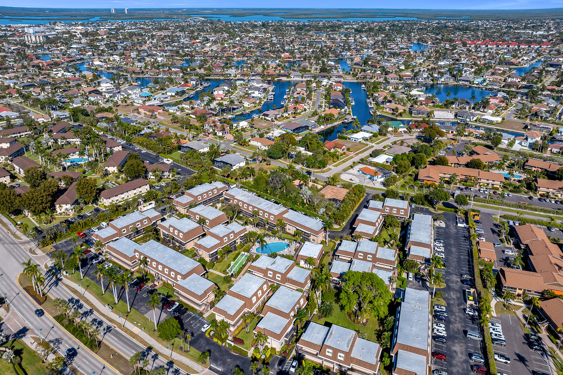 87 N Collier Boulevard , J15