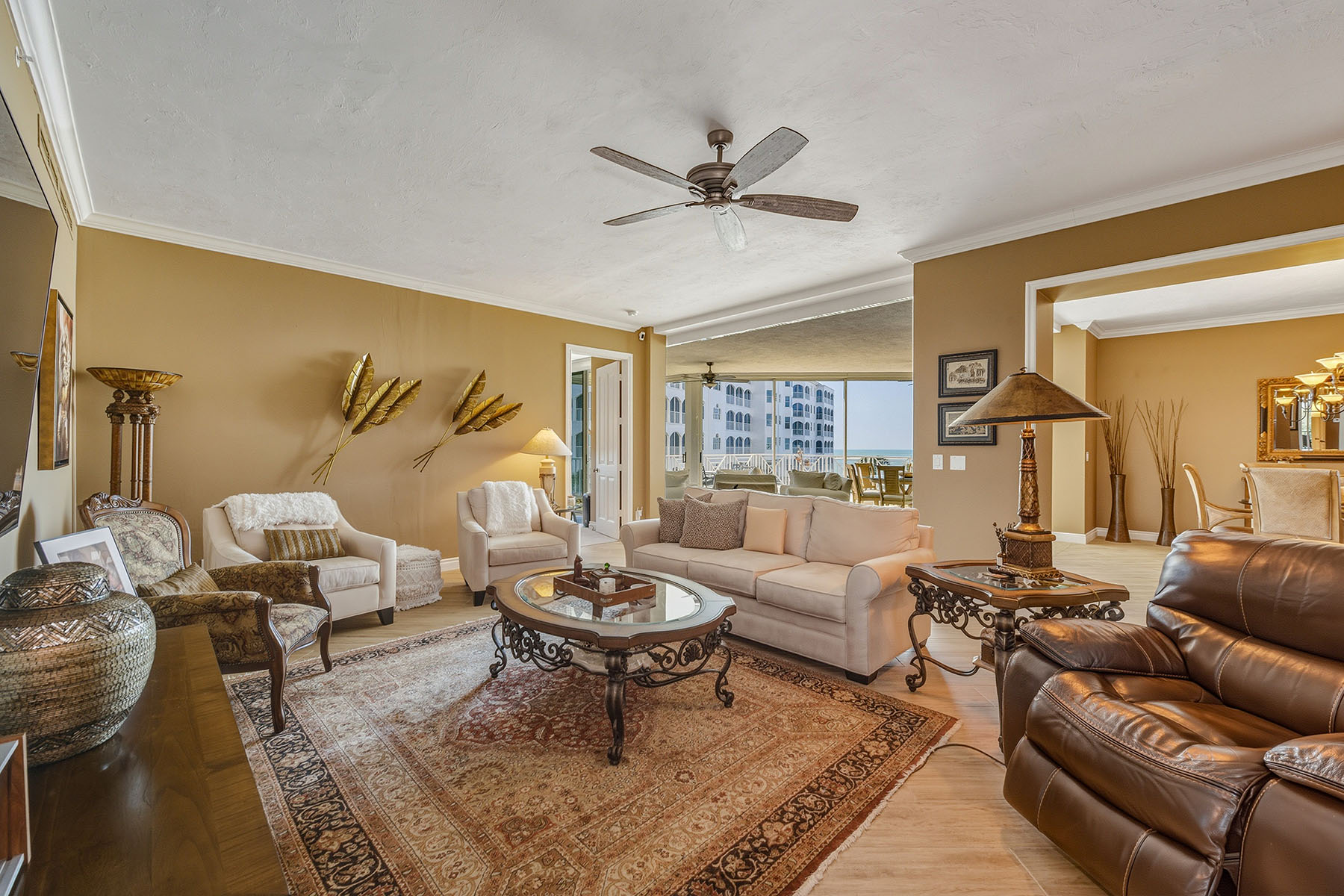 4000 Royal Marco Way , 324