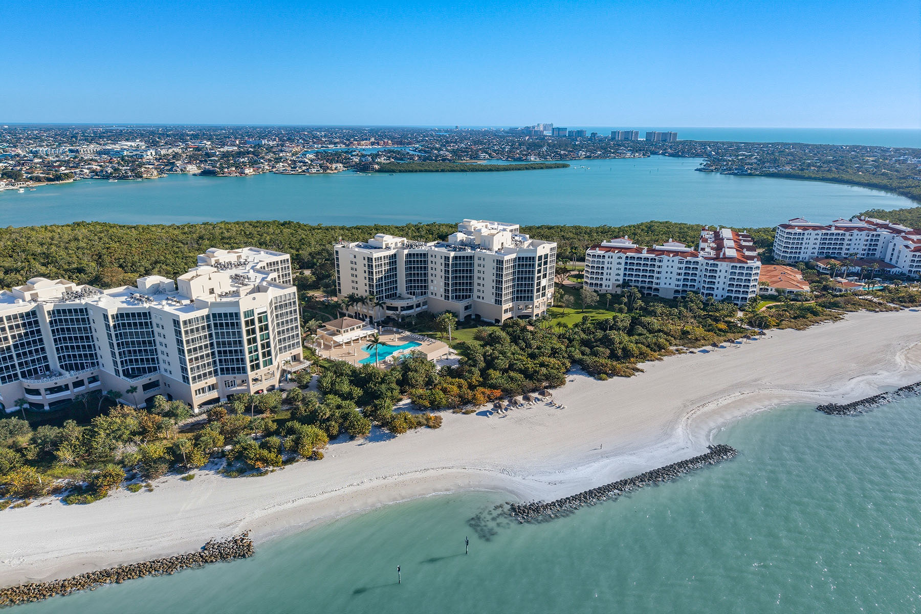 4000 Royal Marco Way , 324