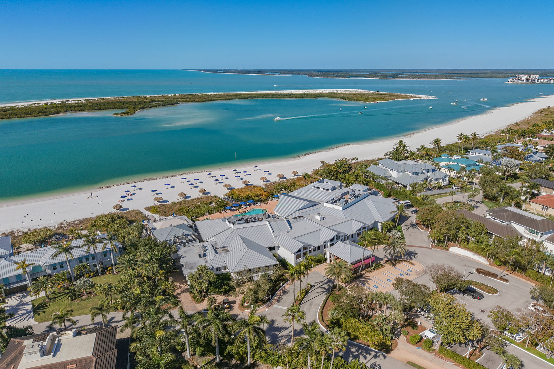 4000 Royal Marco Way , 324