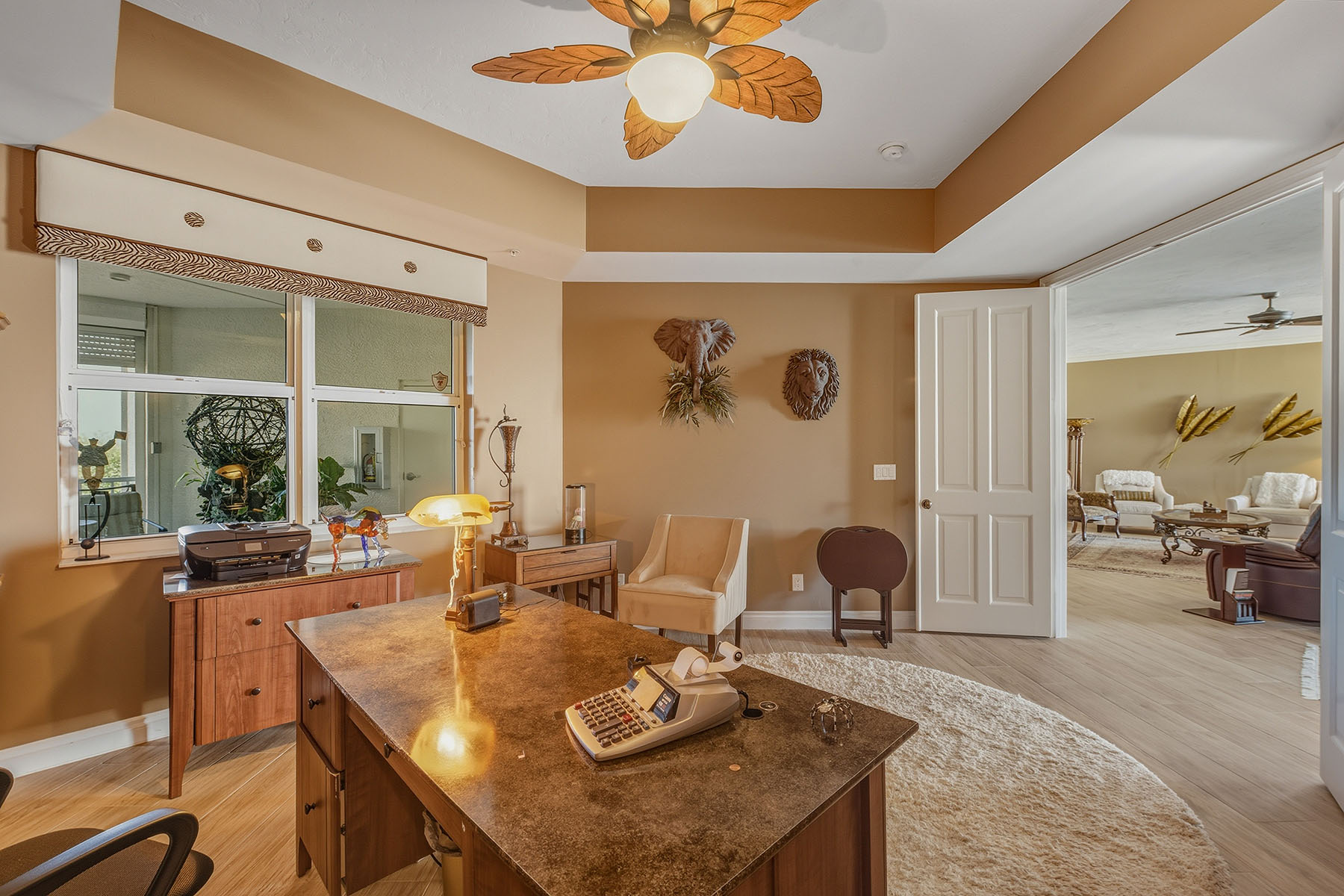 4000 Royal Marco Way , 324