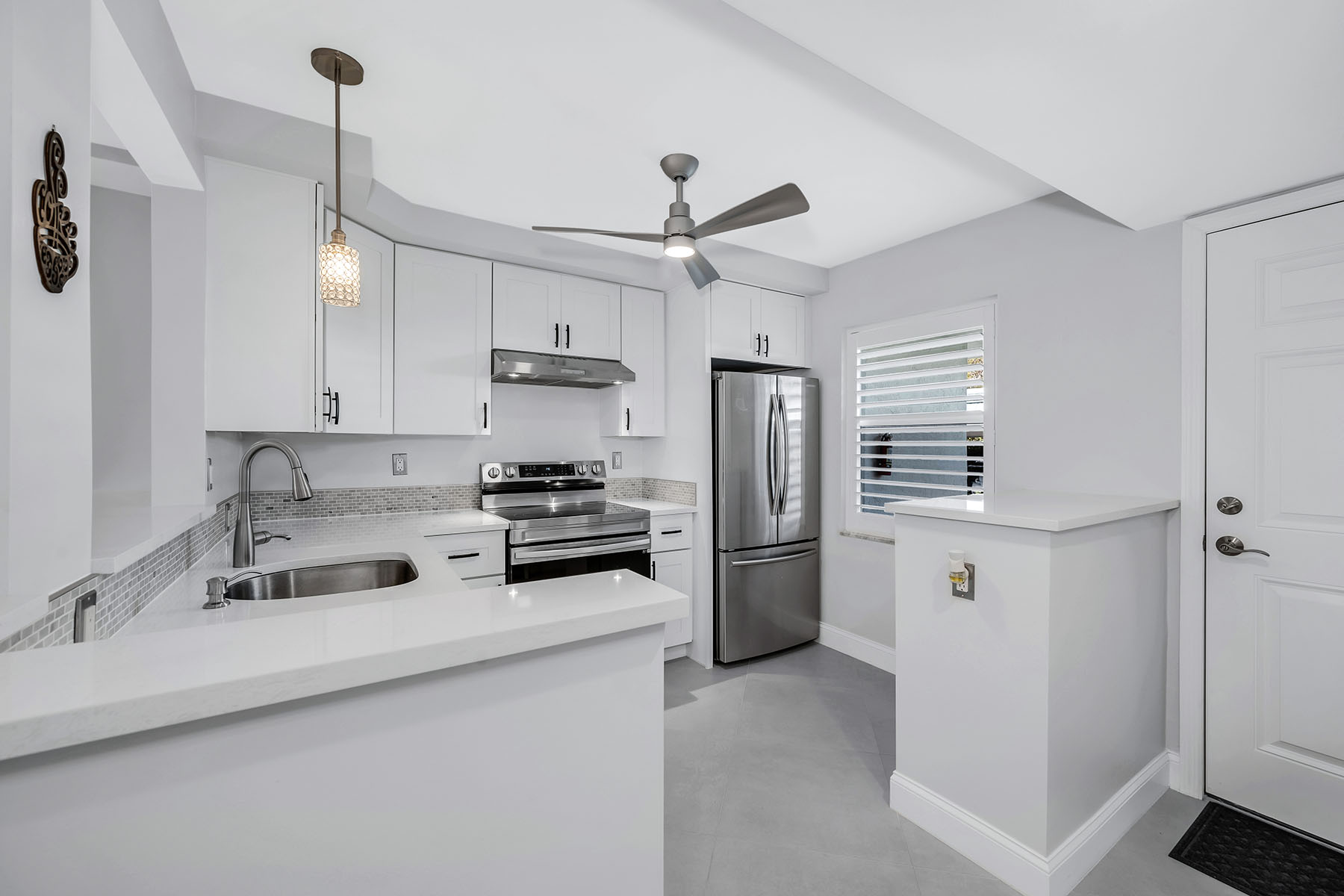 3055 Riviera Drive , 102
