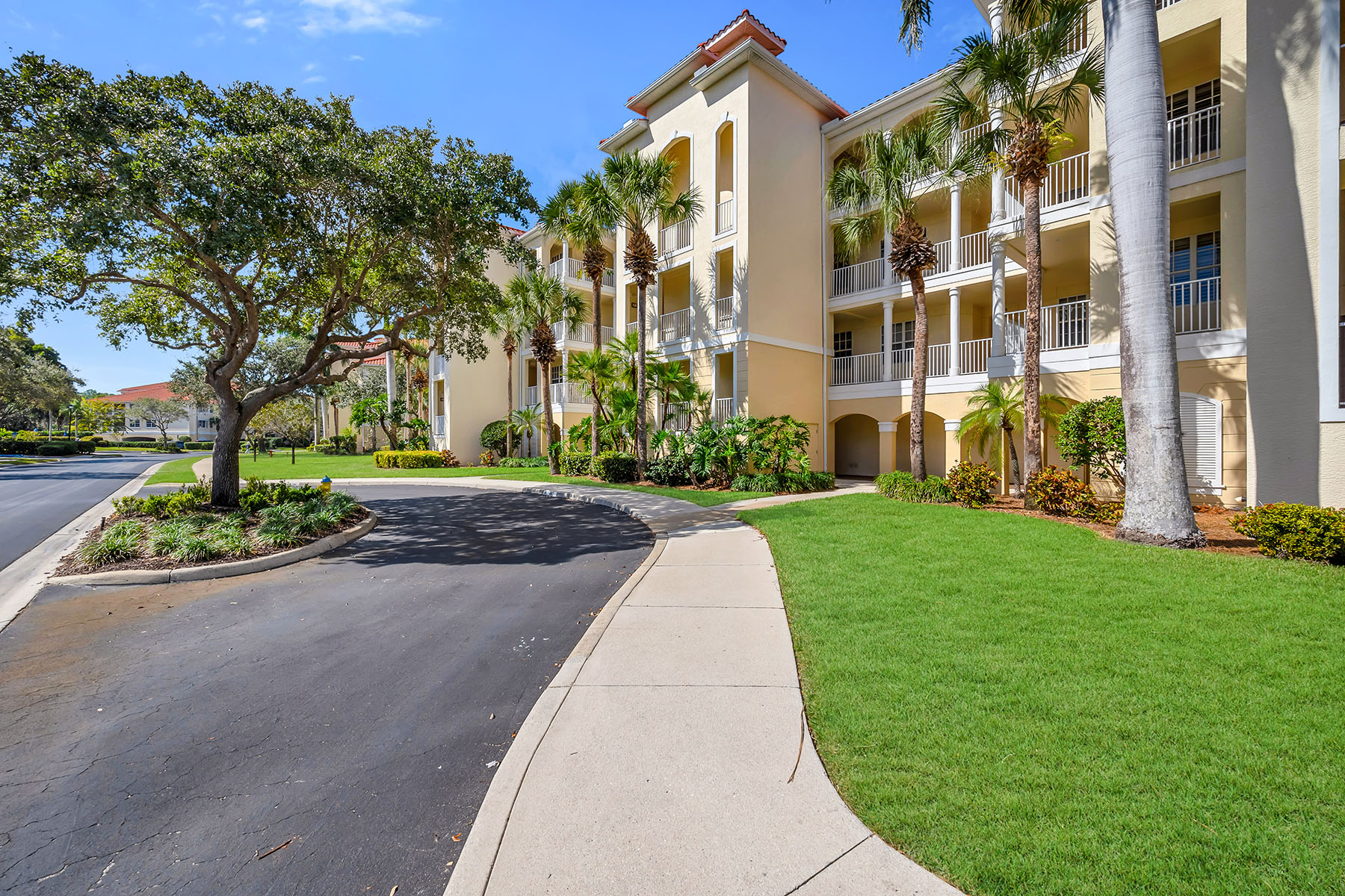 4843 Hampshire Court , 2-103