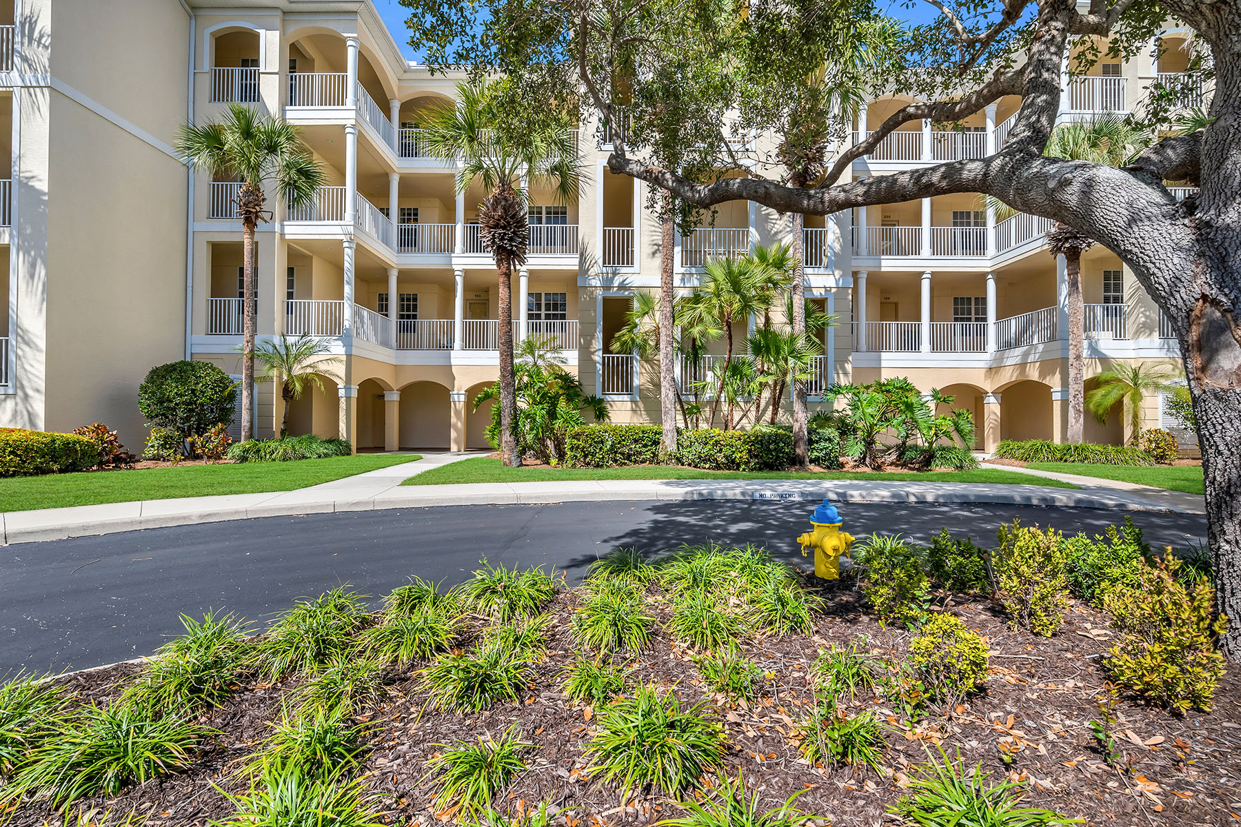 4843 Hampshire Court , 2-103