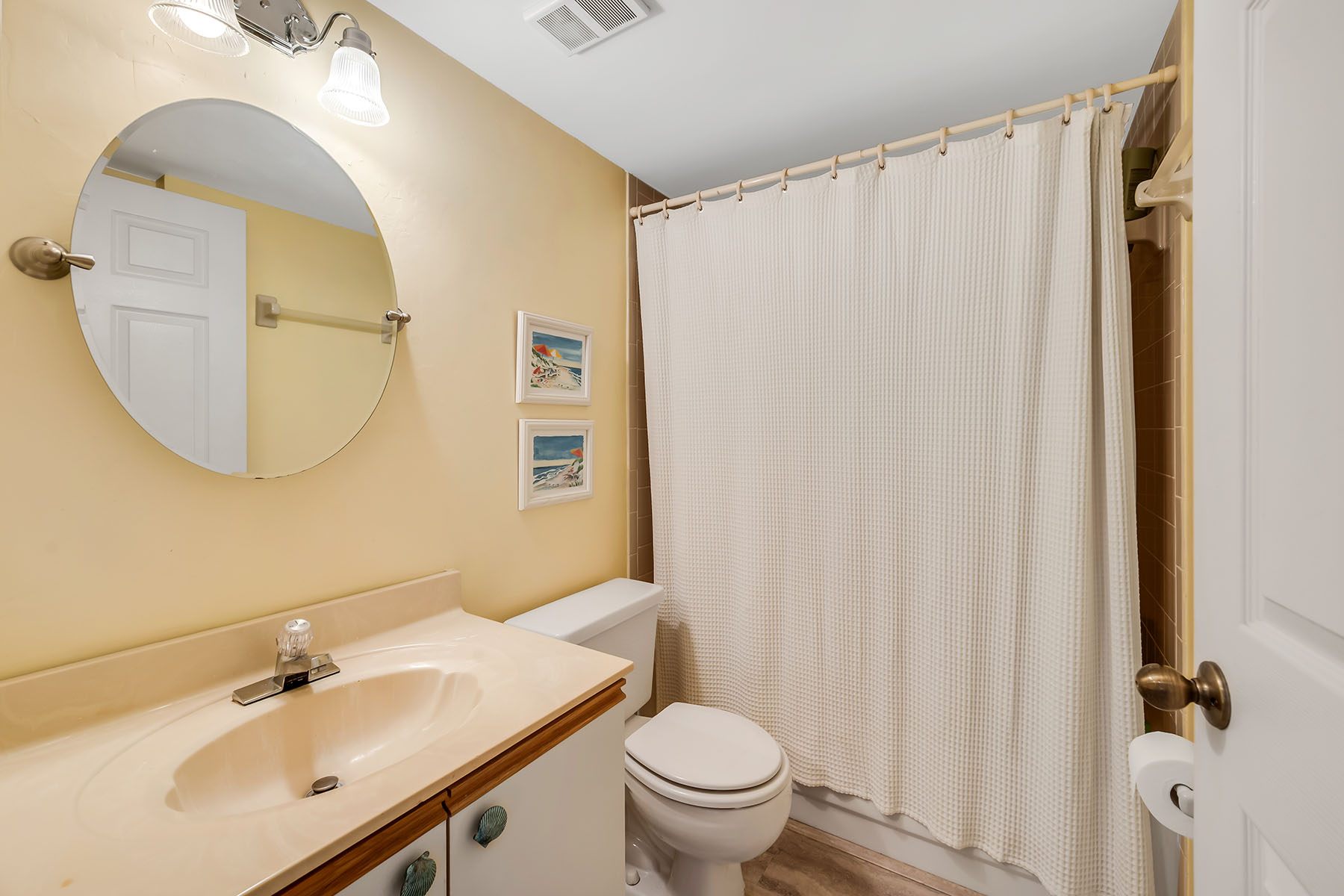 7025 Dennis Circle , G202