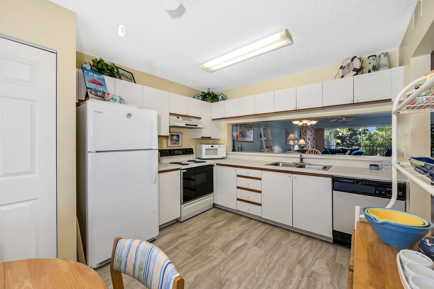 7025 Dennis Circle , G202