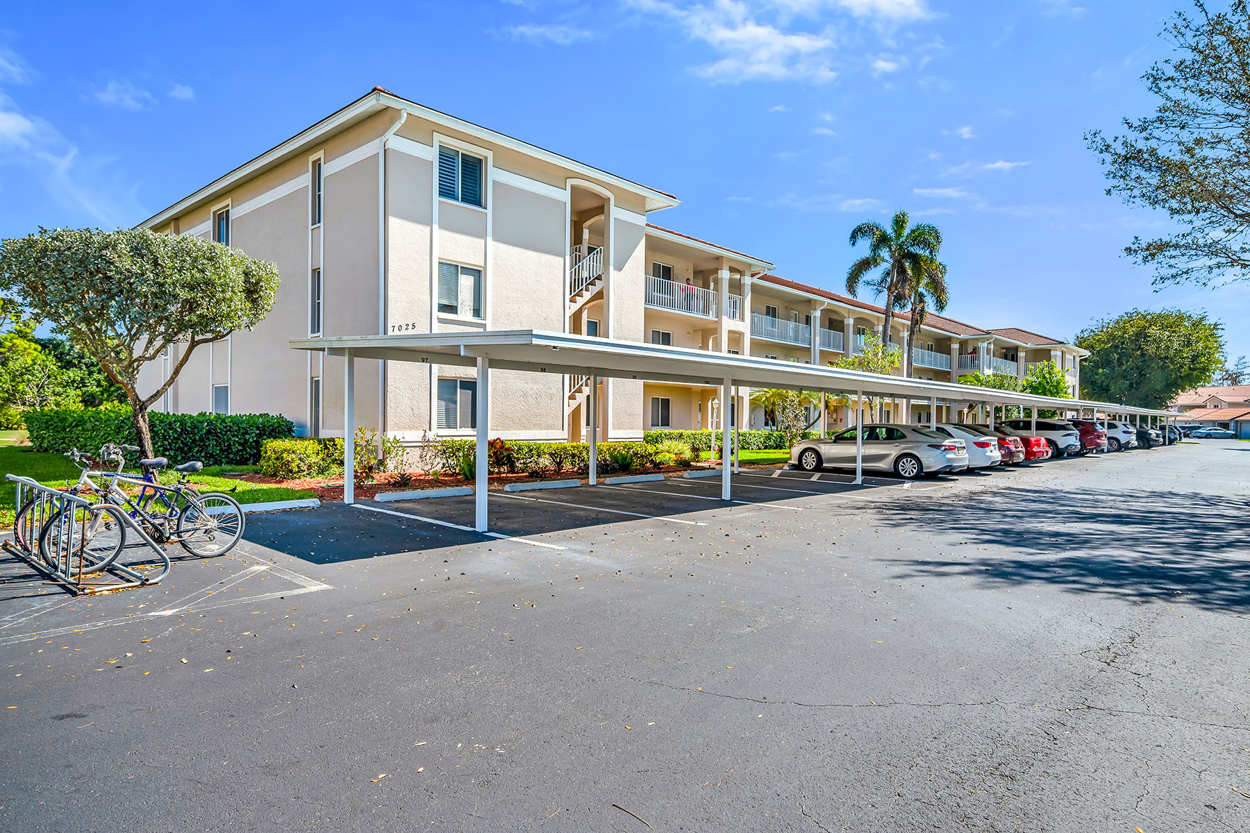 7025 Dennis Circle , G202