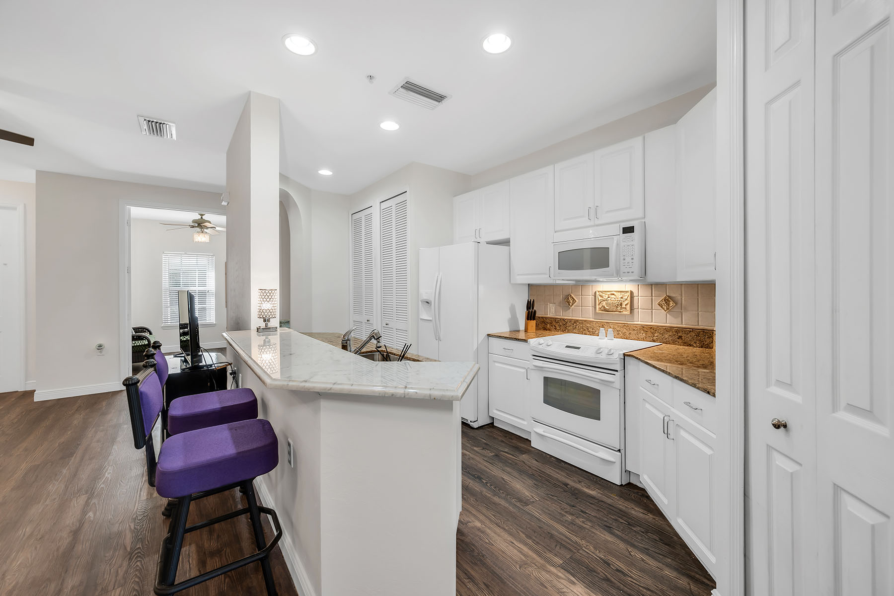 1360 Sweetwater Cove , 102