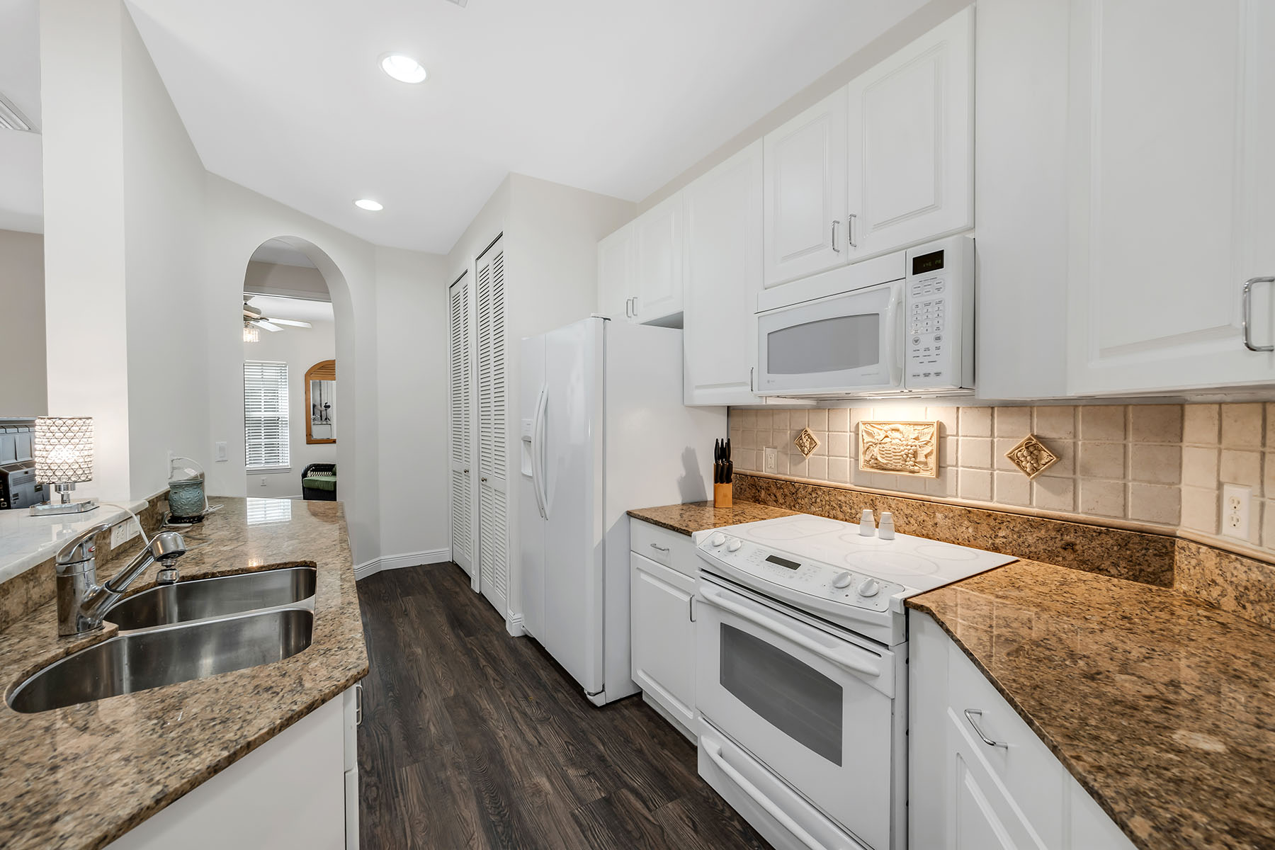 1360 Sweetwater Cove , 102