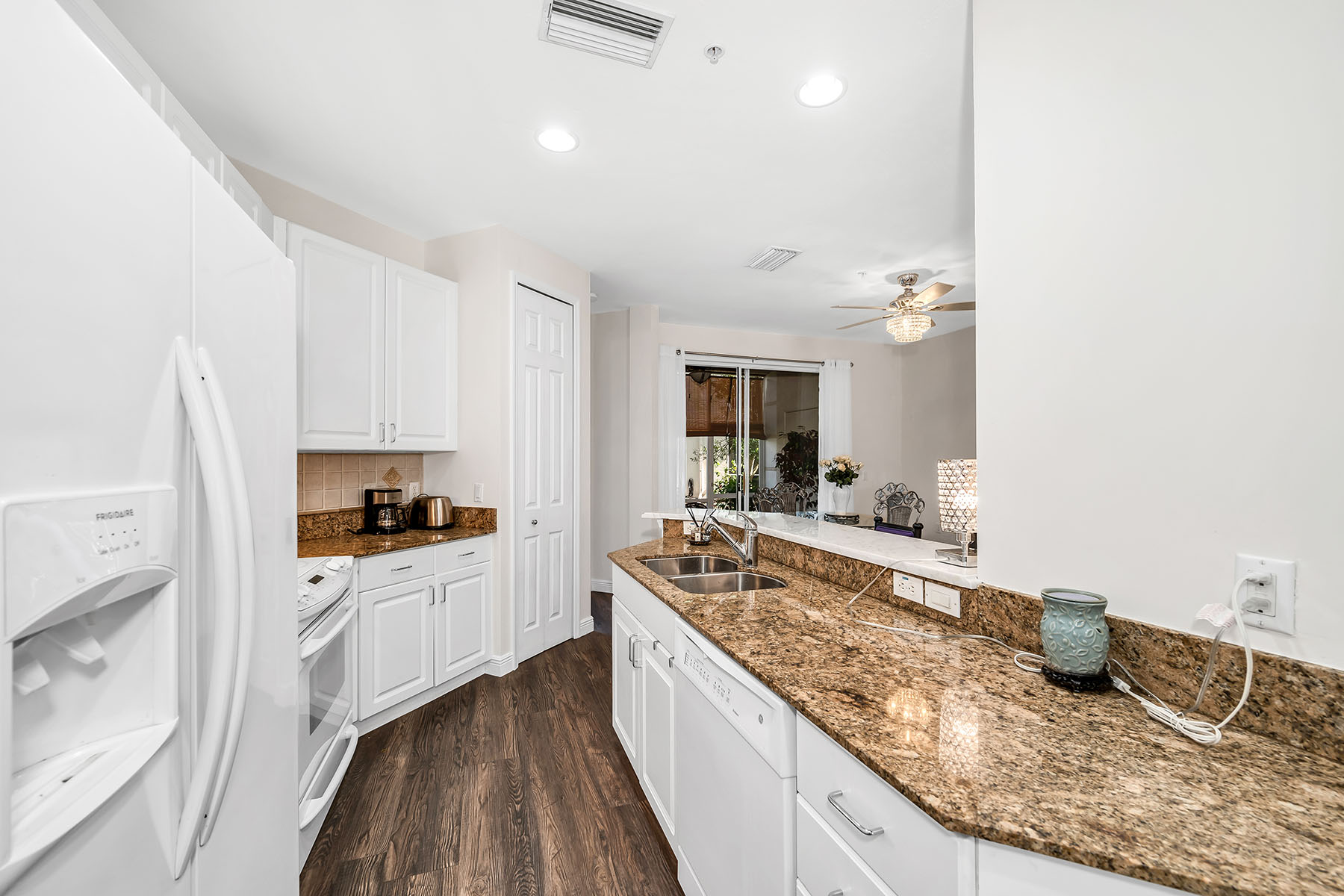 1360 Sweetwater Cove , 102