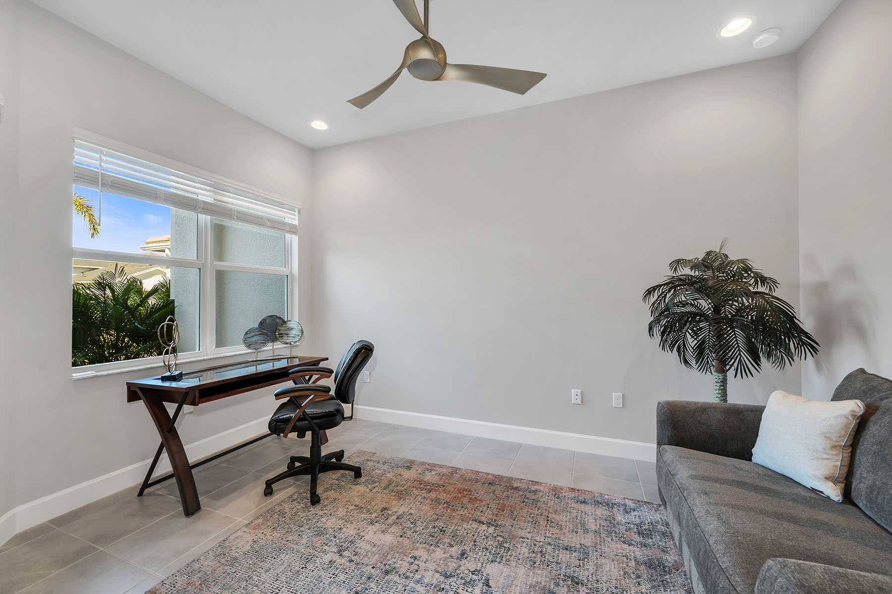 28616 Lobos Circle