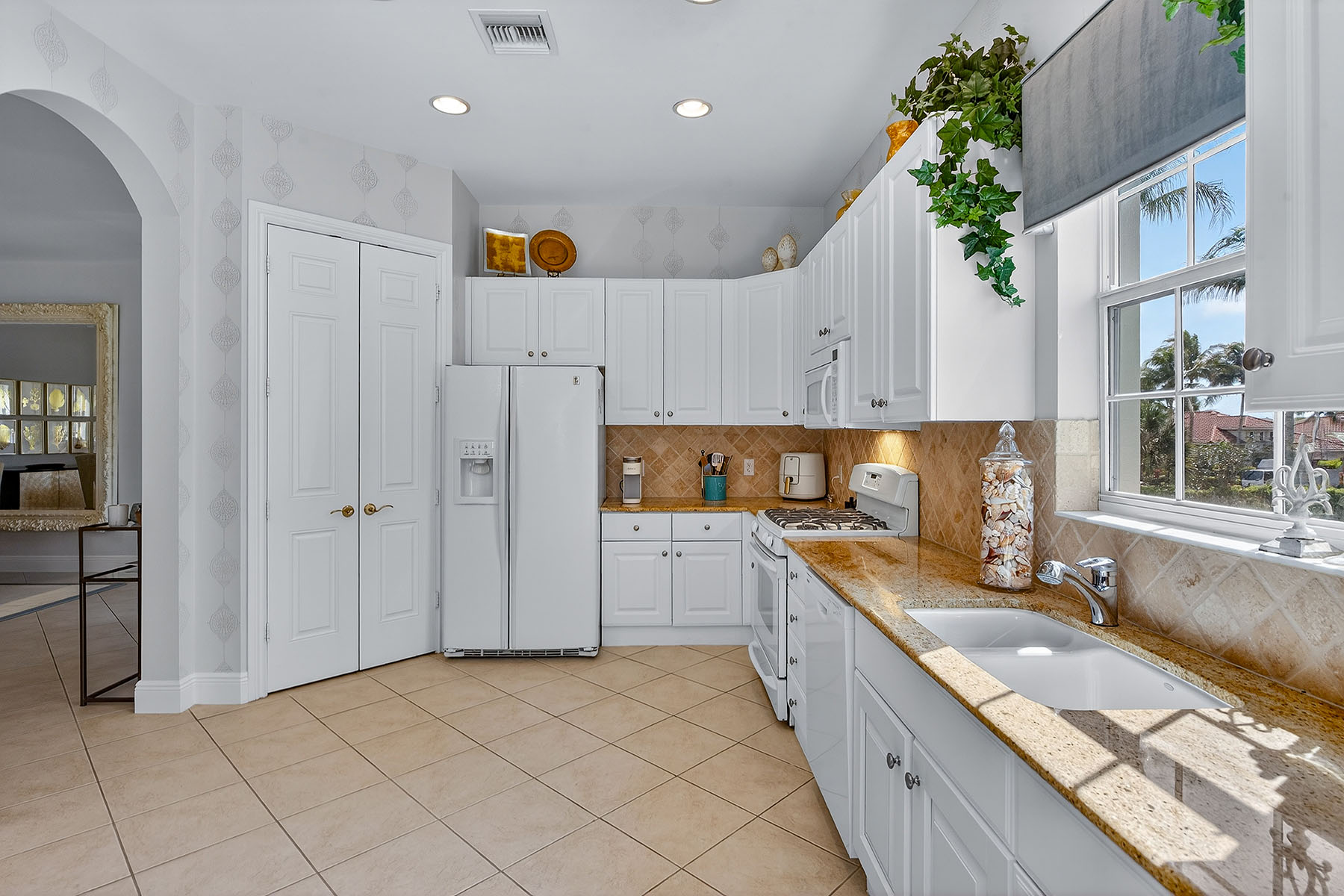 9031 Cherry Oaks Trail , 201