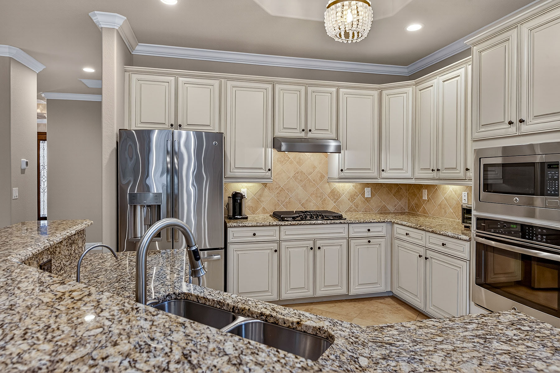 2898 Aviamar Circle