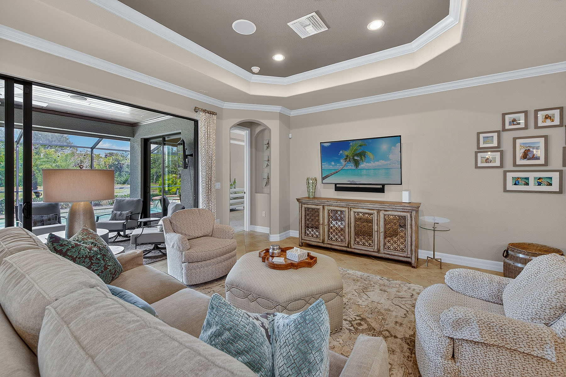 2898 Aviamar Circle