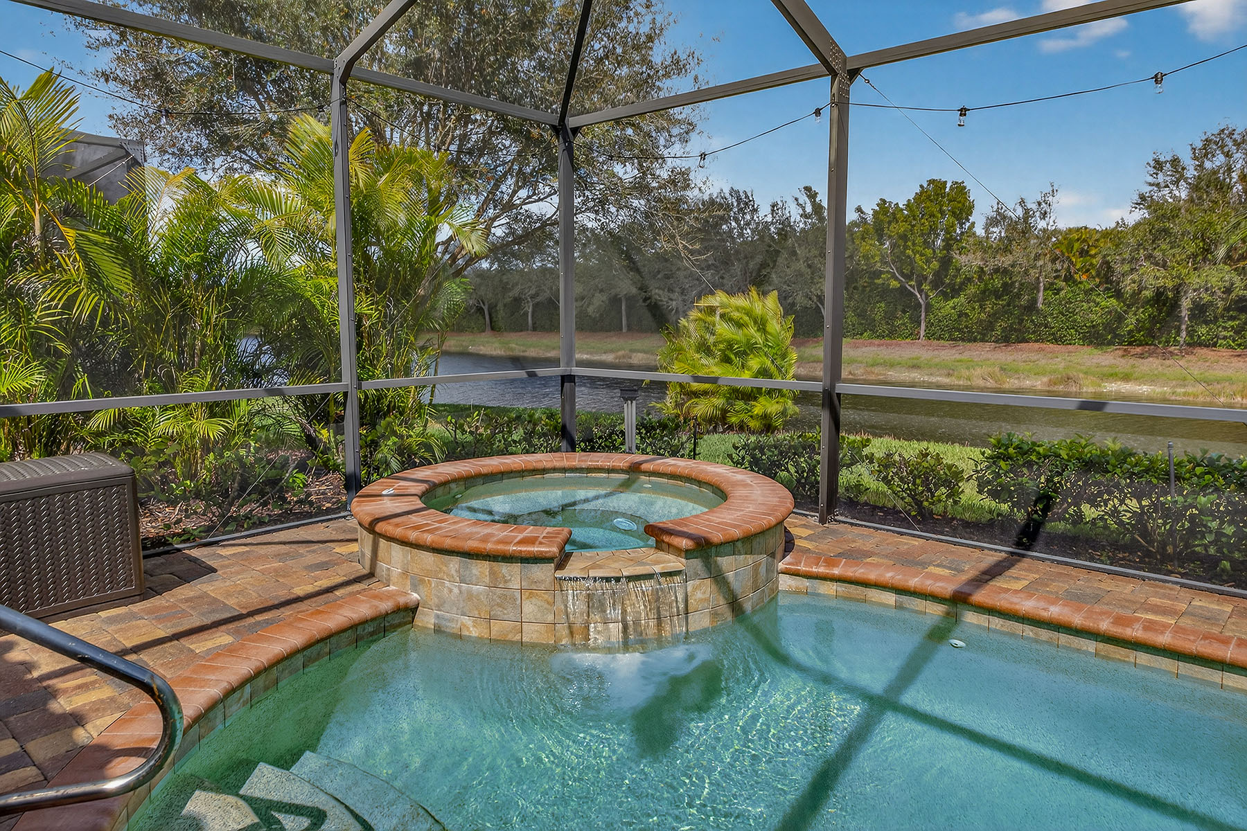 2898 Aviamar Circle