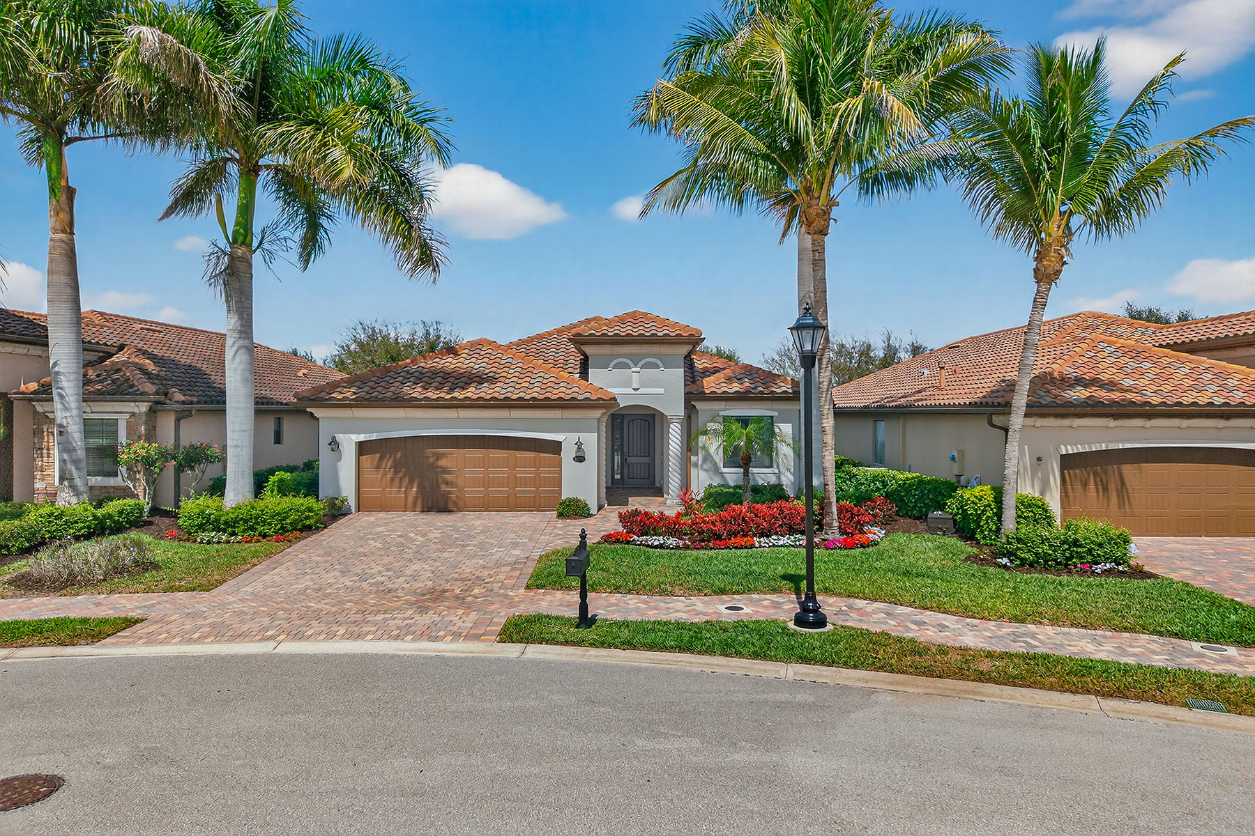 2898 Aviamar Circle