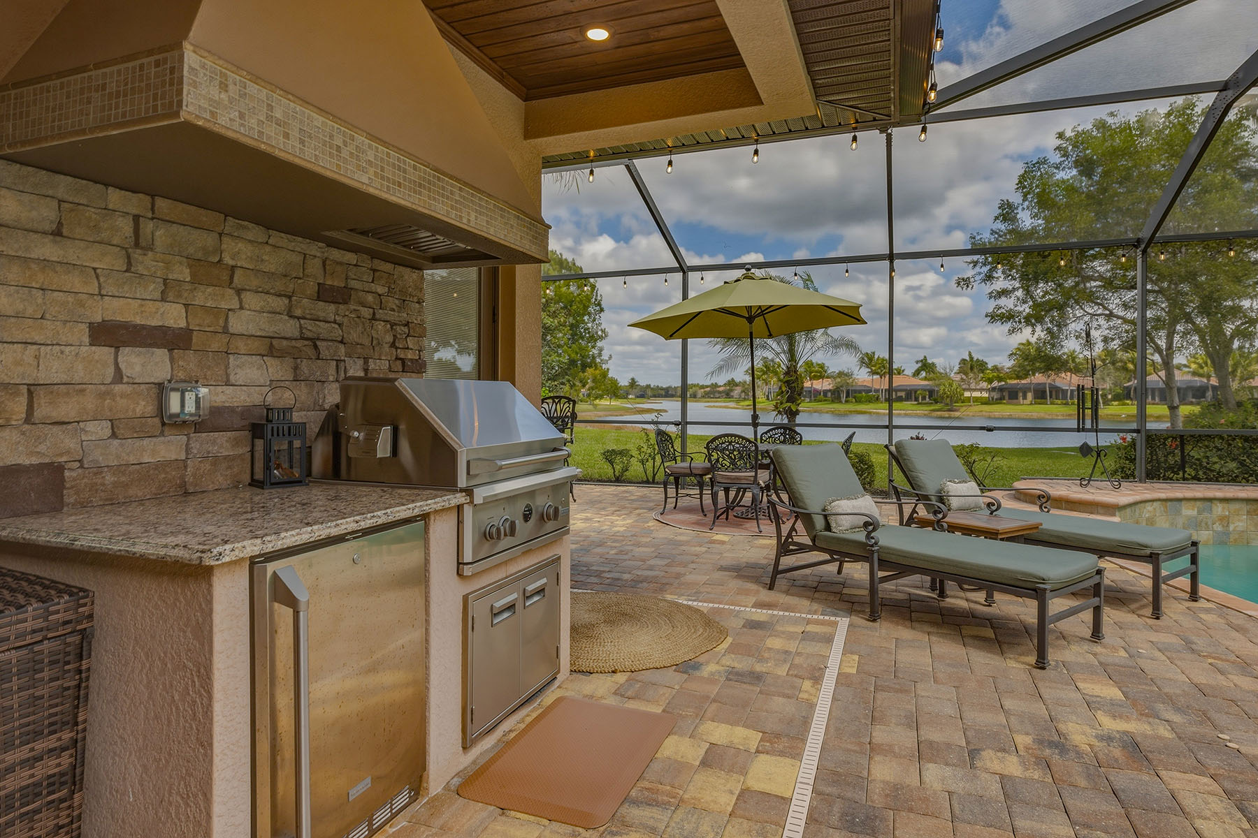 9505 Campanile Circle