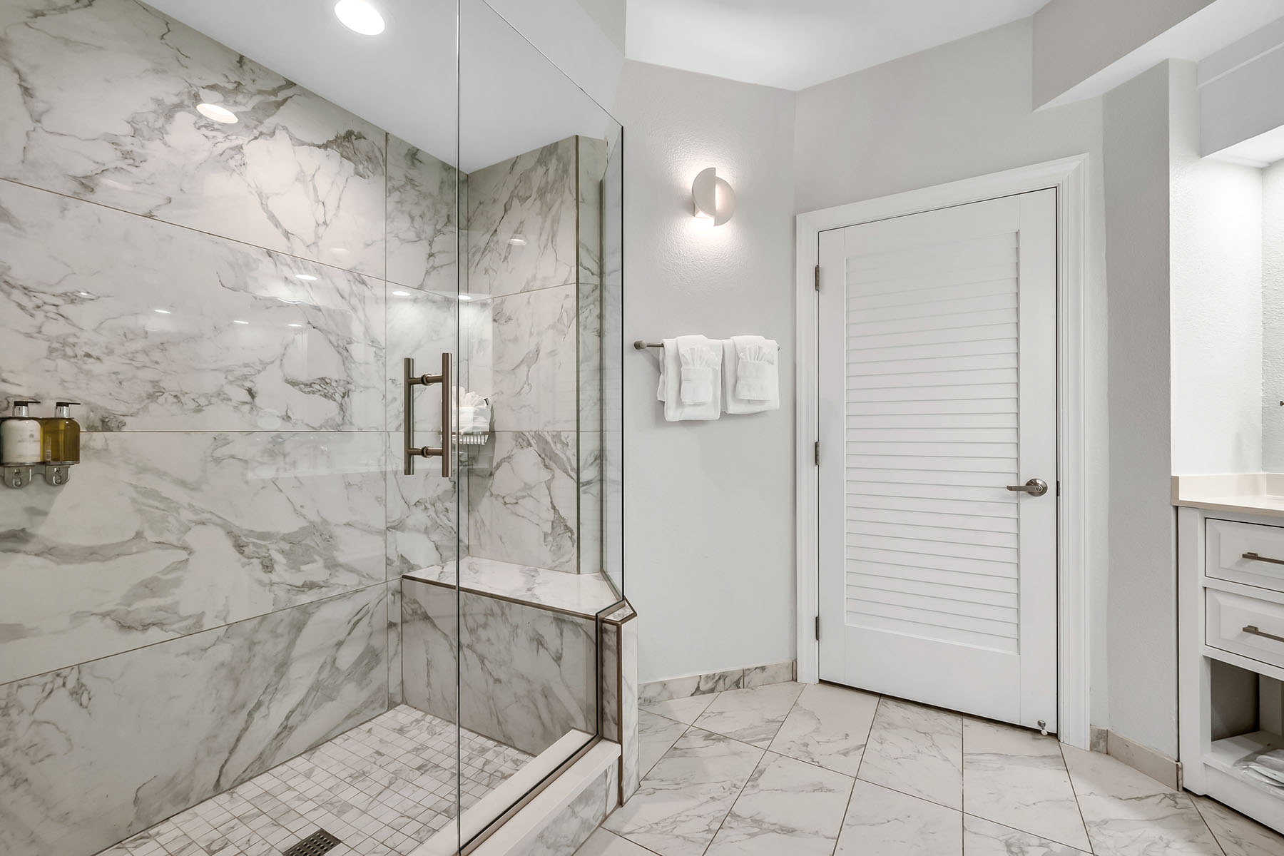 200 Estero Boulevard , 107