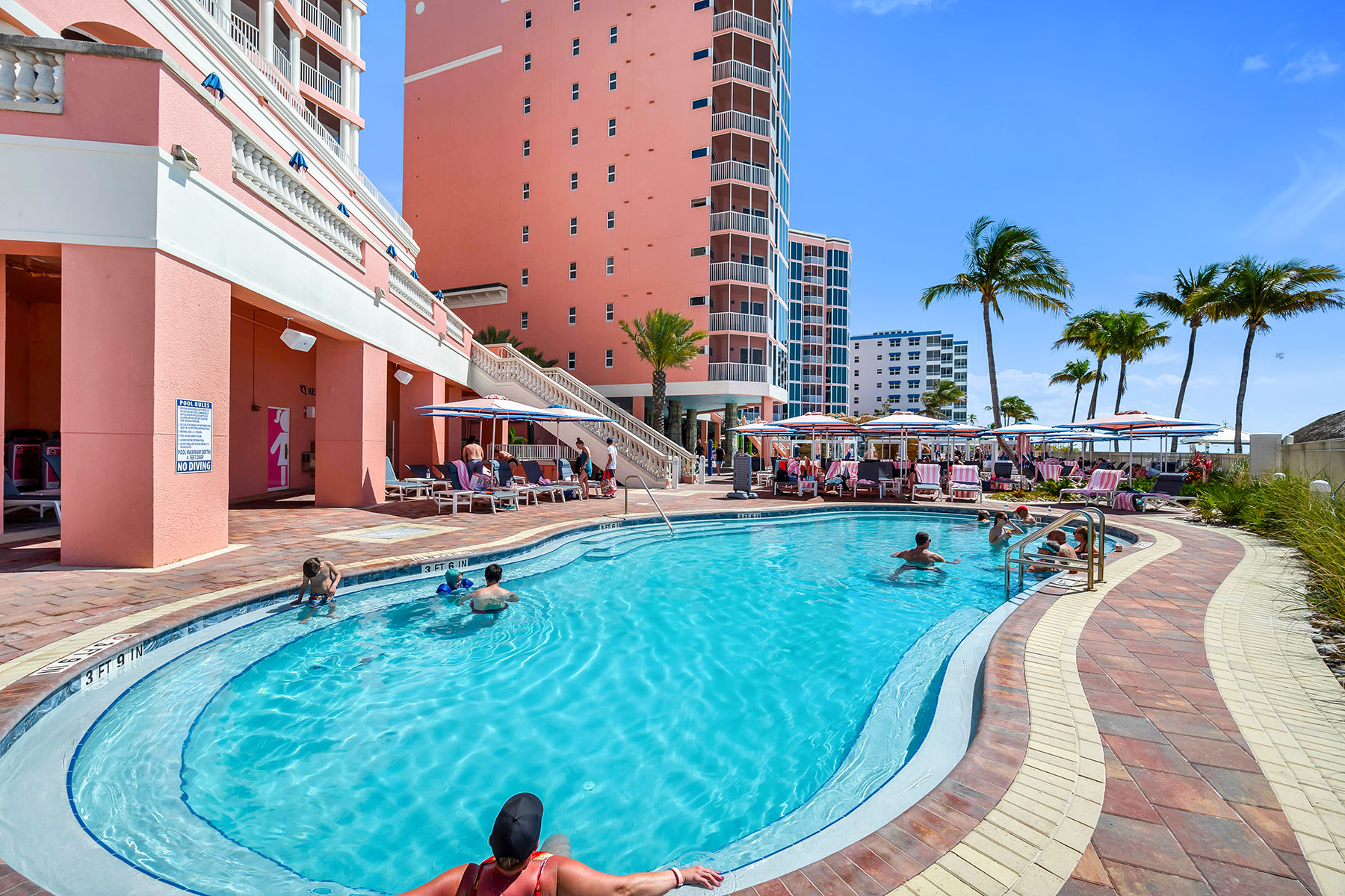 200 Estero Boulevard , 107