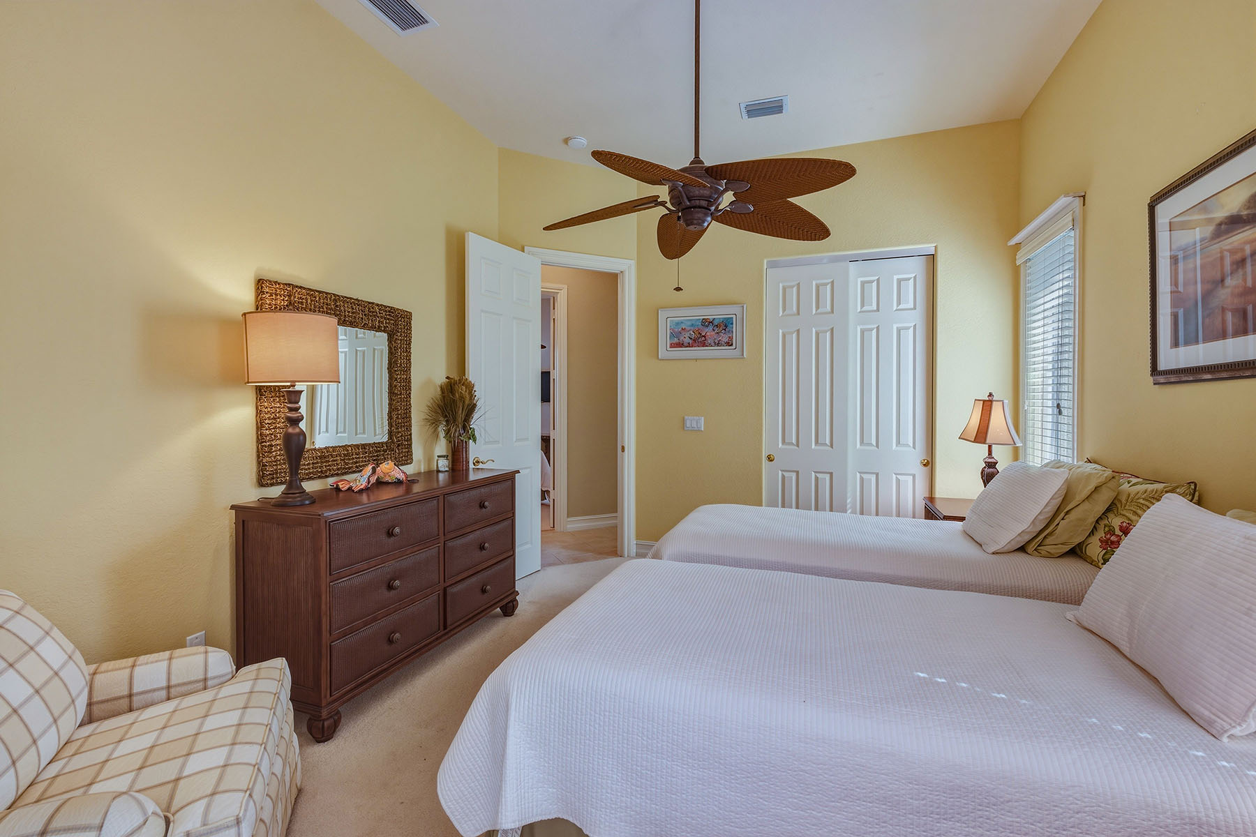 8476 Mallards Point