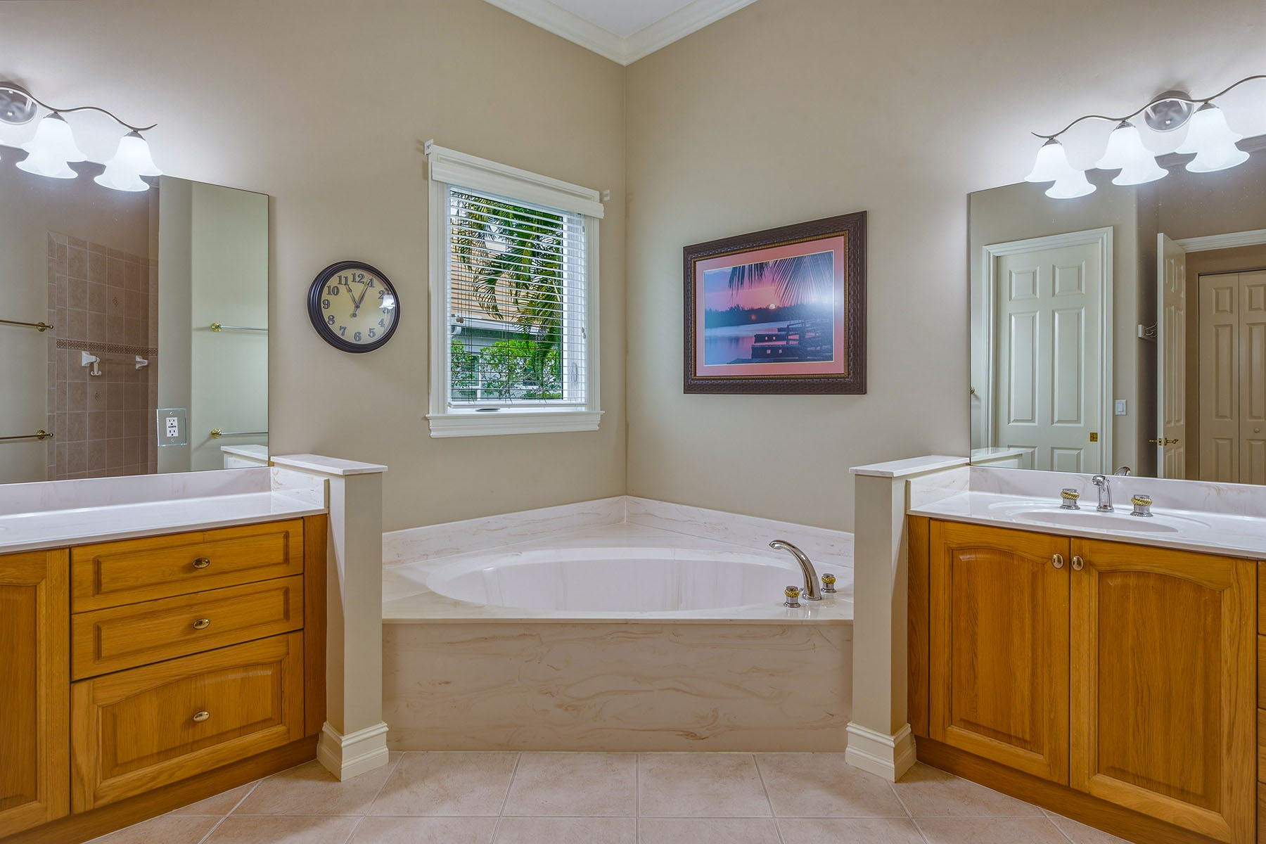 8476 Mallards Point