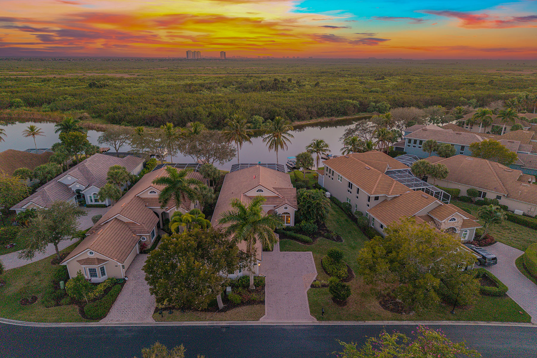 8476 Mallards Point
