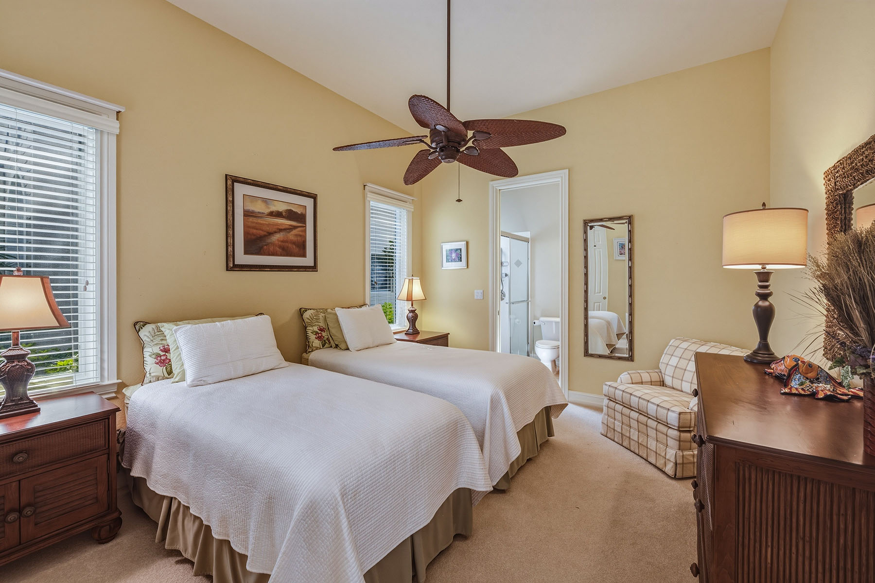 8476 Mallards Point