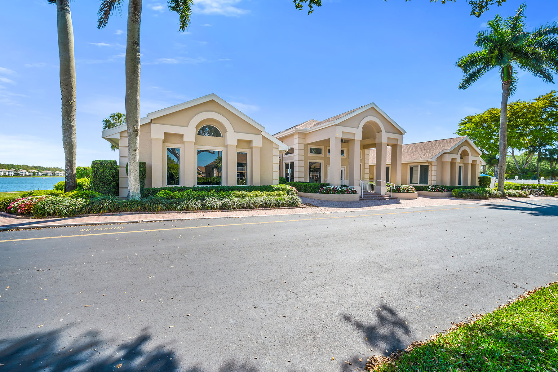 1747 Reuven Circle , 4