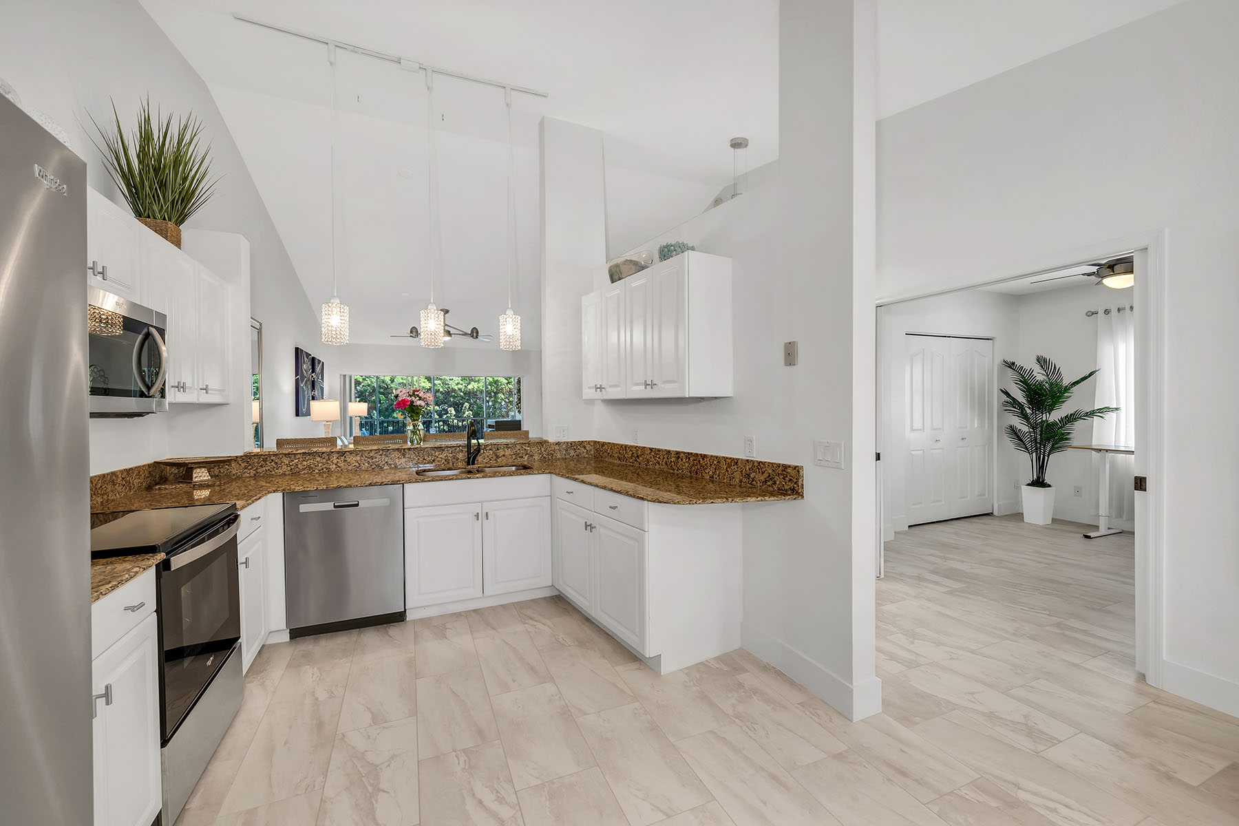 1747 Reuven Circle , 4