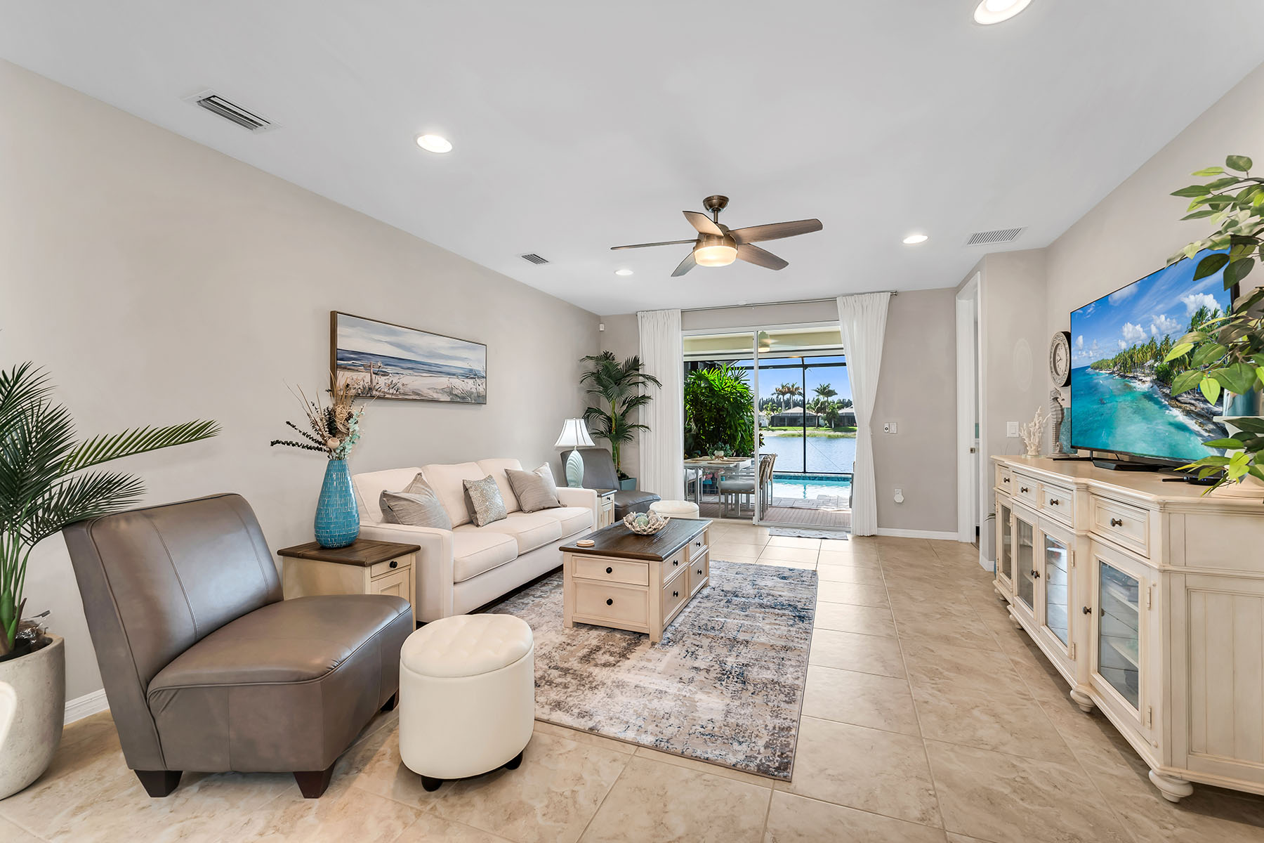14815 Edgewater Circle