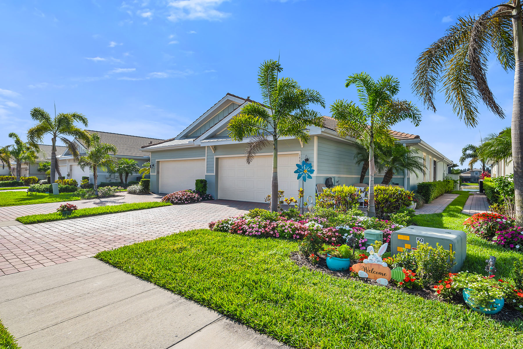 14815 Edgewater Circle