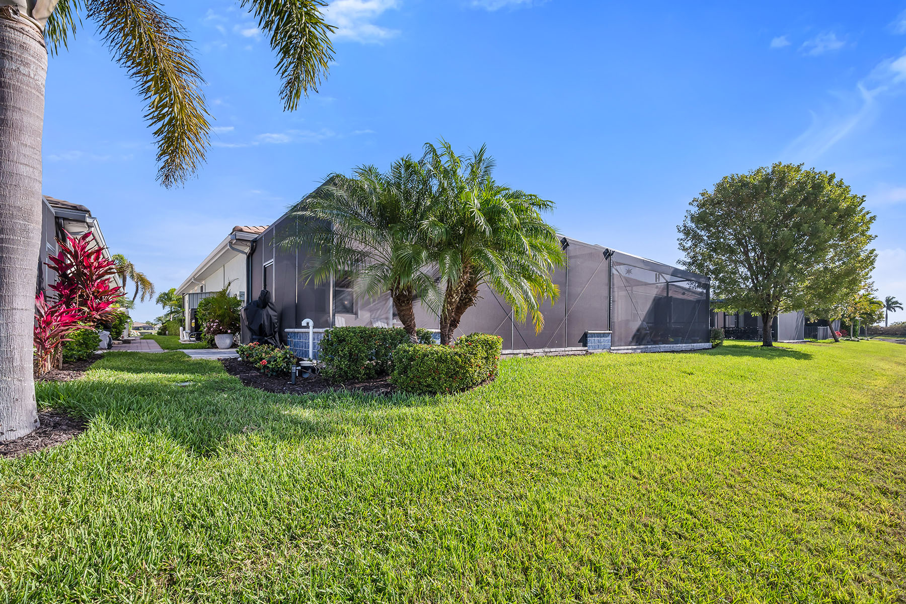 14815 Edgewater Circle