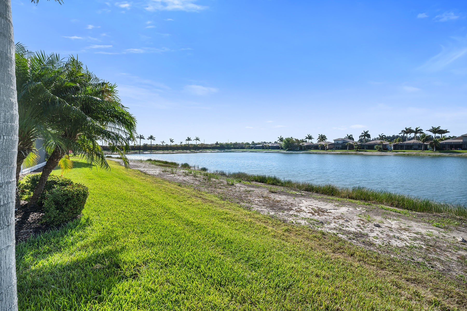 14815 Edgewater Circle