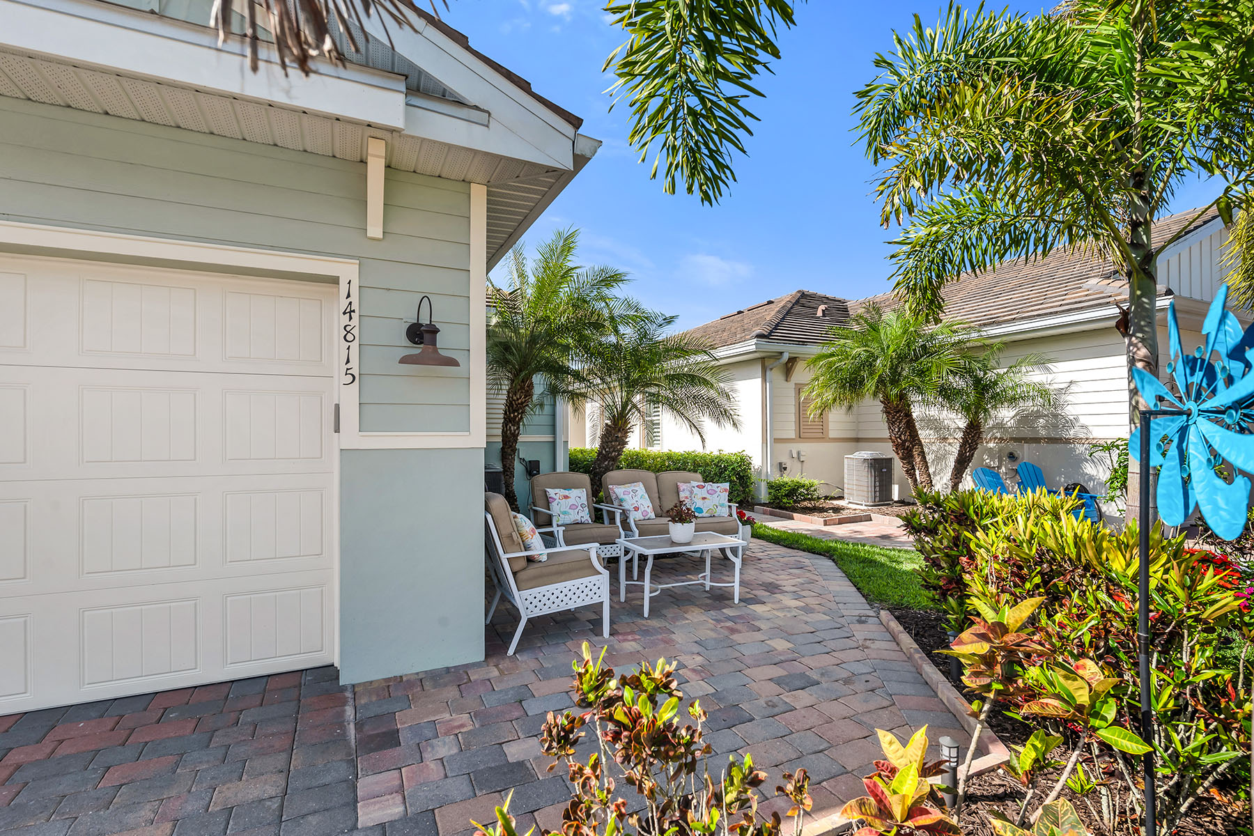 14815 Edgewater Circle