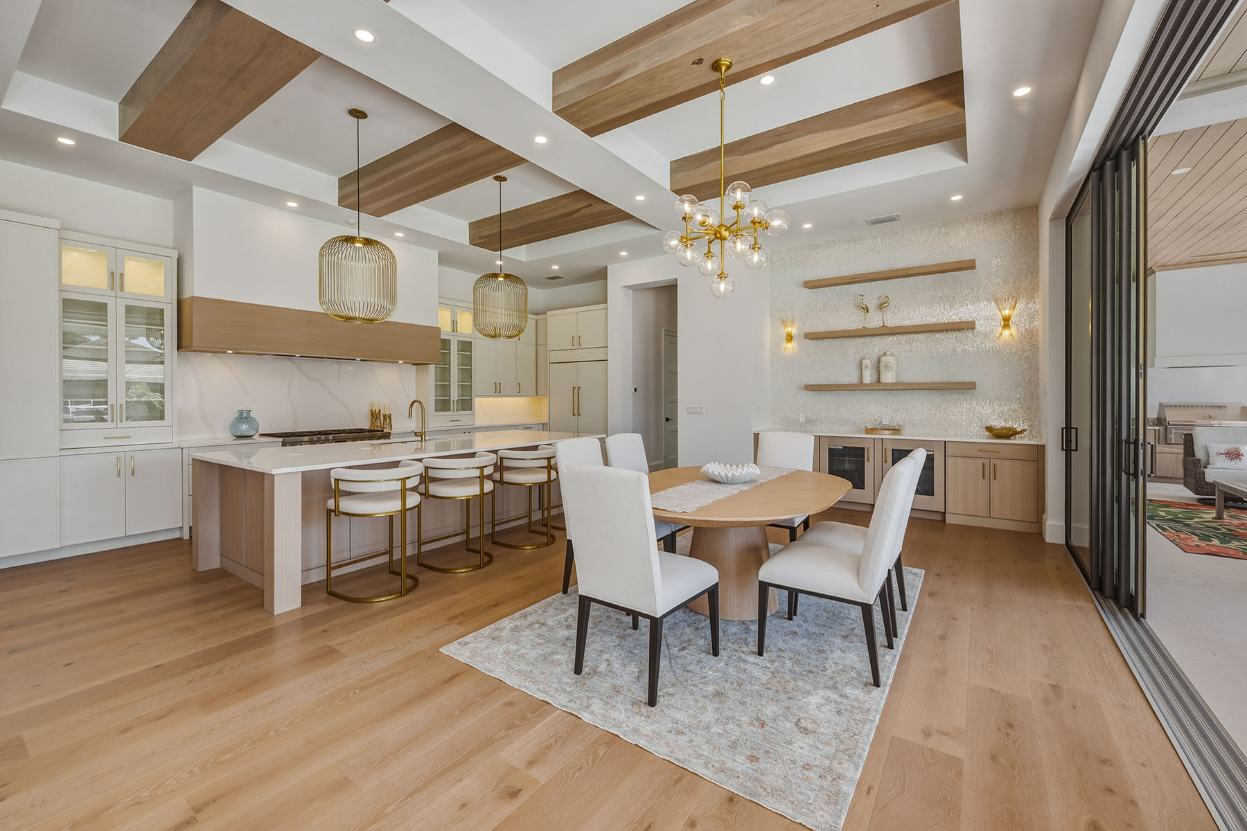810 Elm Court