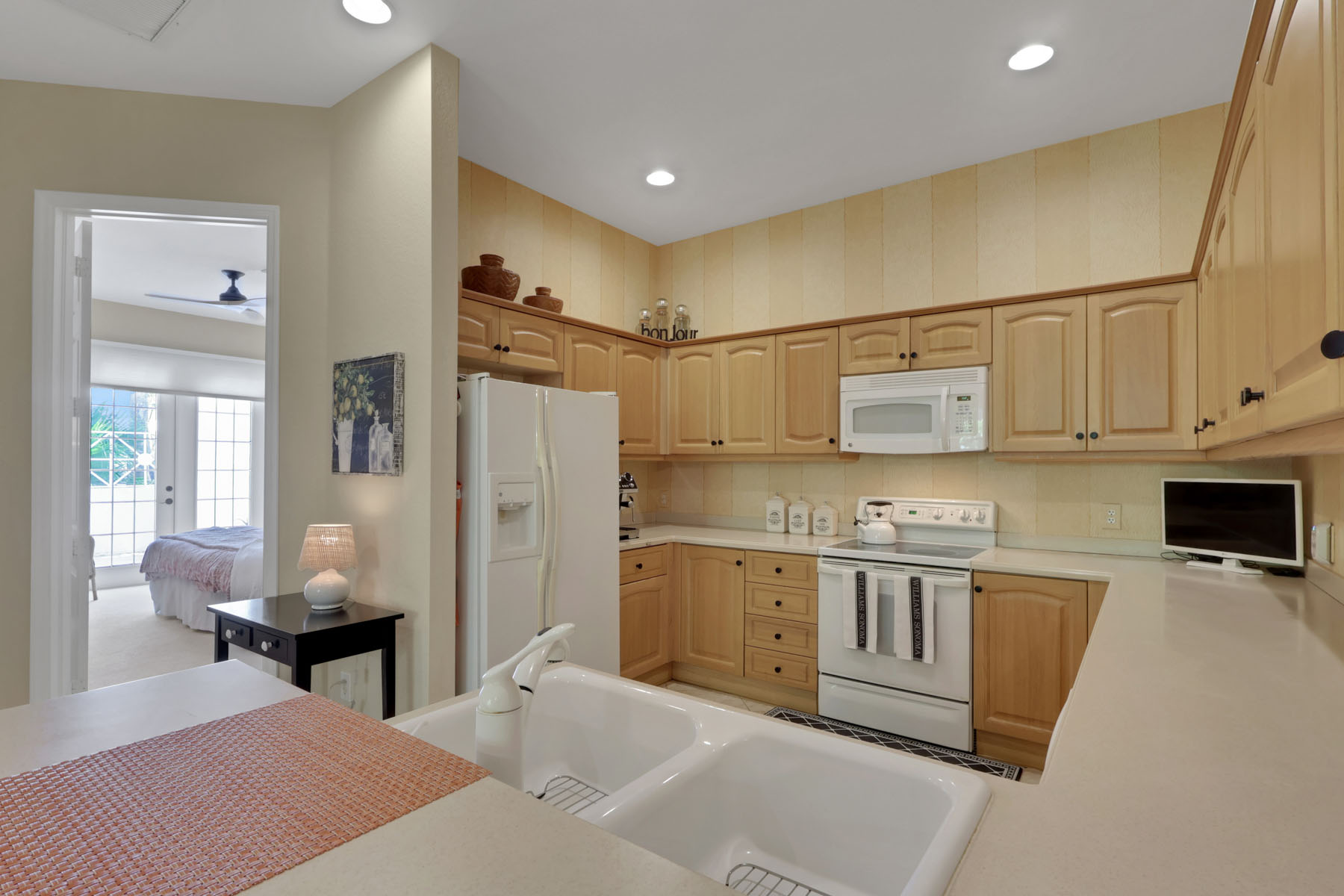 4501 Cardinal Cove Lane
