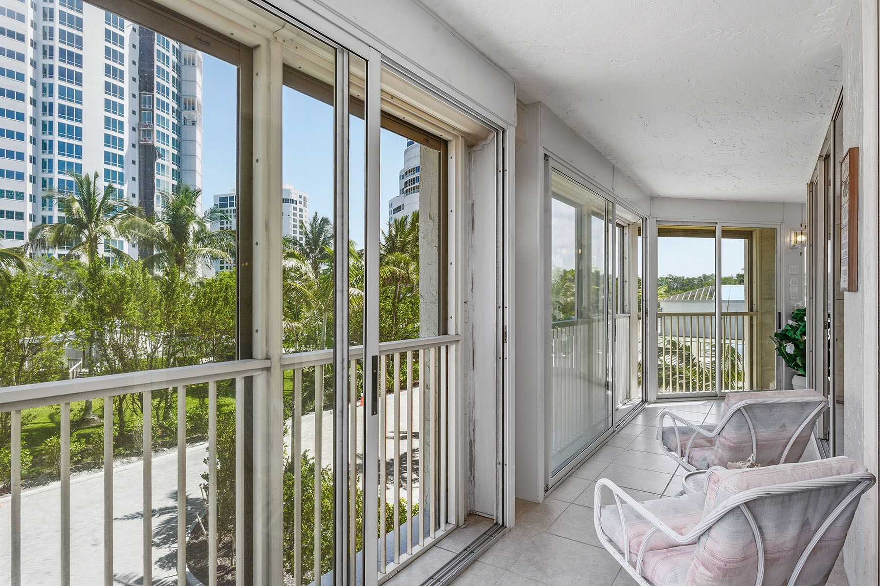 4051 Gulf Shore Boulevard N , 300