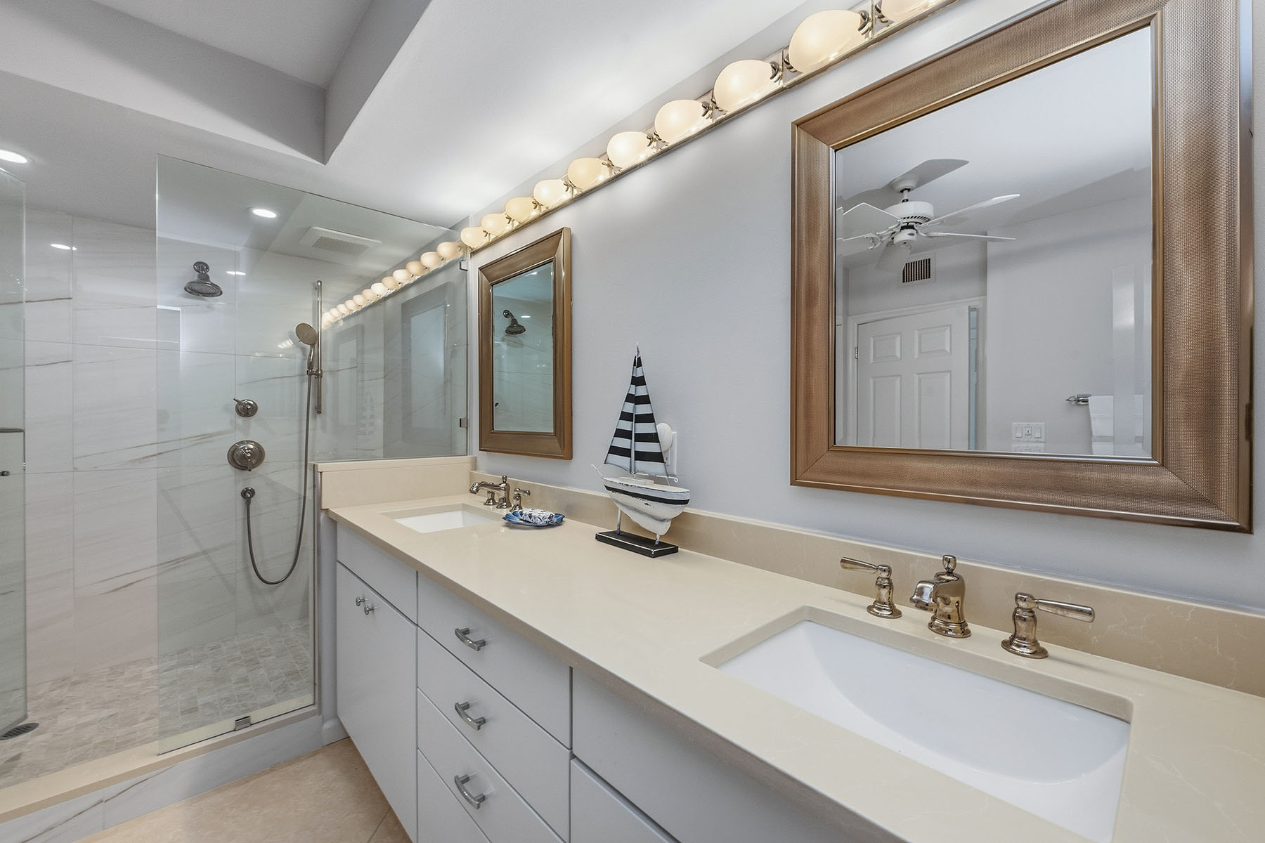 4051 Gulf Shore Boulevard N , 300