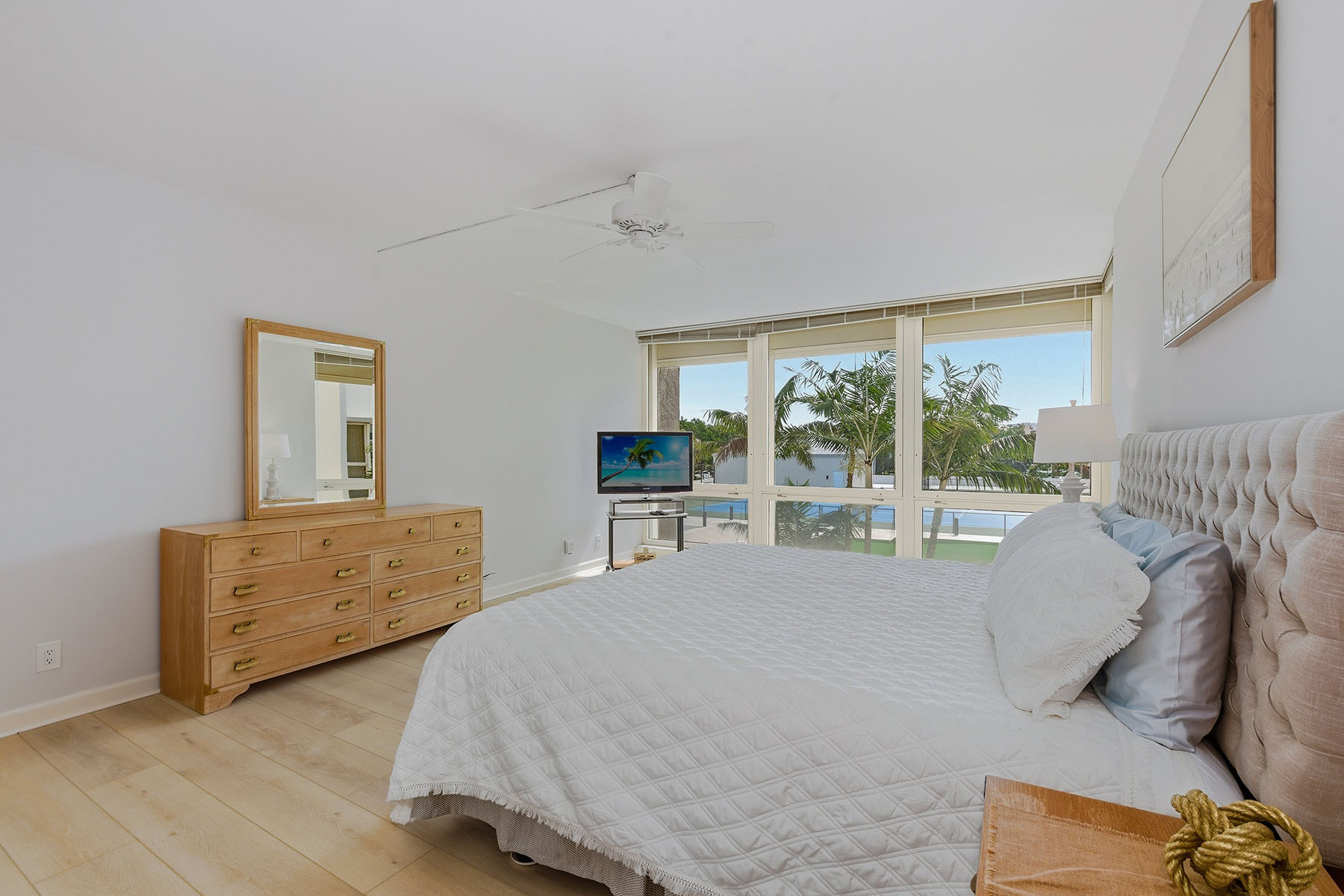 4051 Gulf Shore Boulevard N , 300