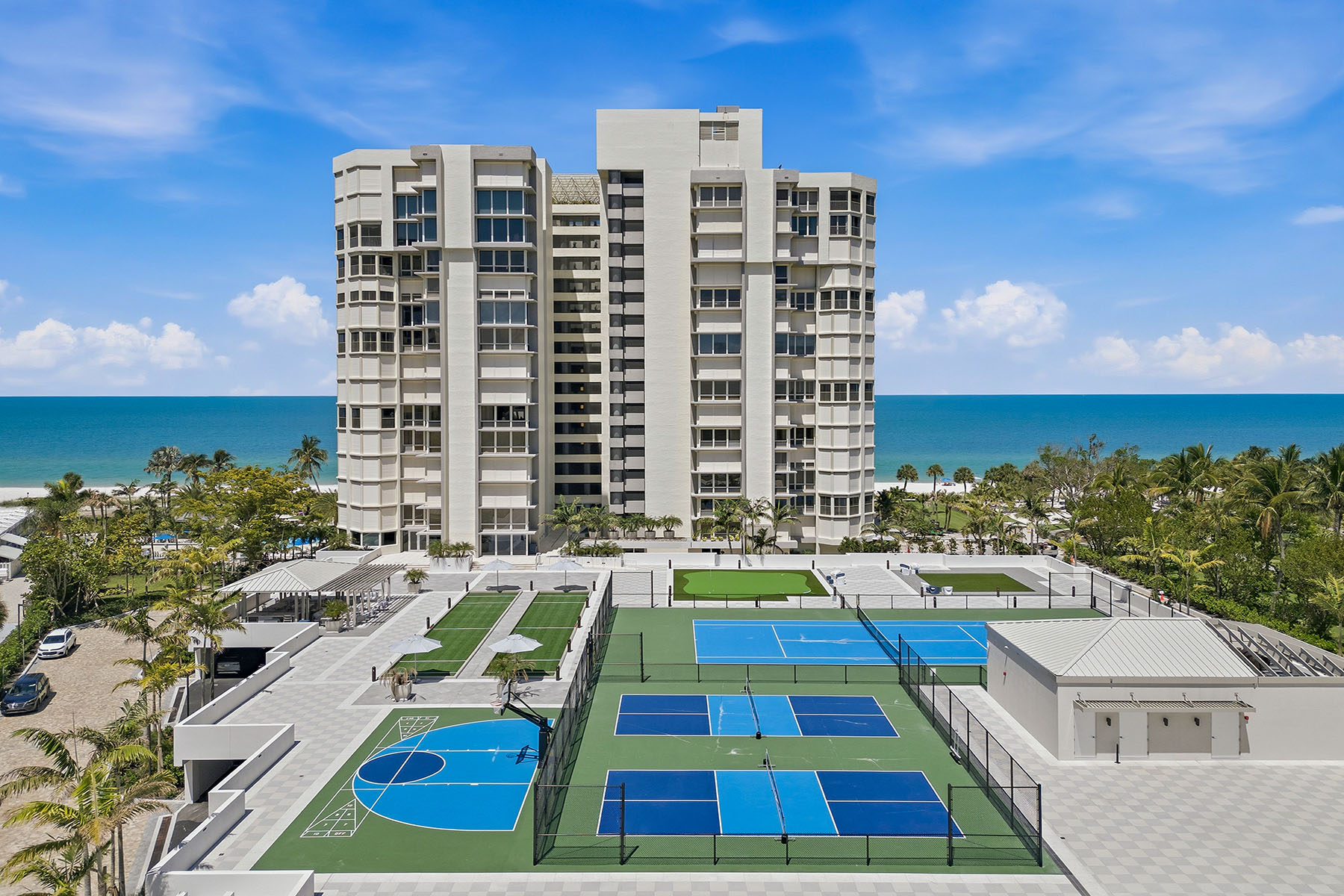 4051 Gulf Shore Boulevard N , 300