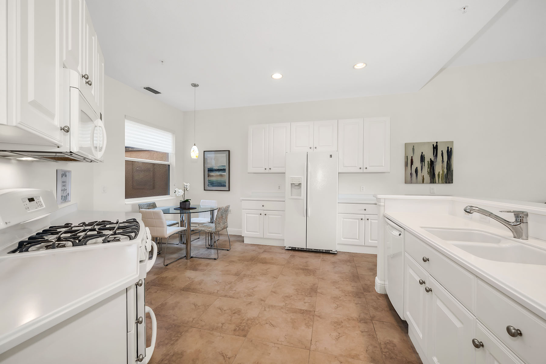 3141 Aviamar Circle , 103