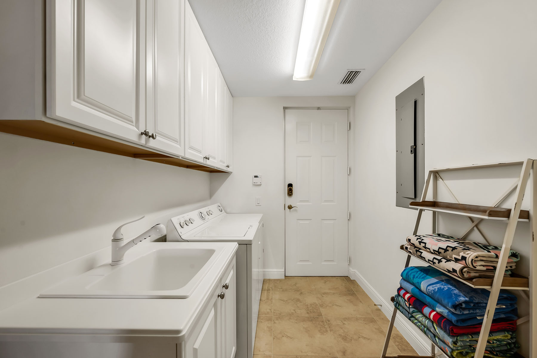 3141 Aviamar Circle , 103