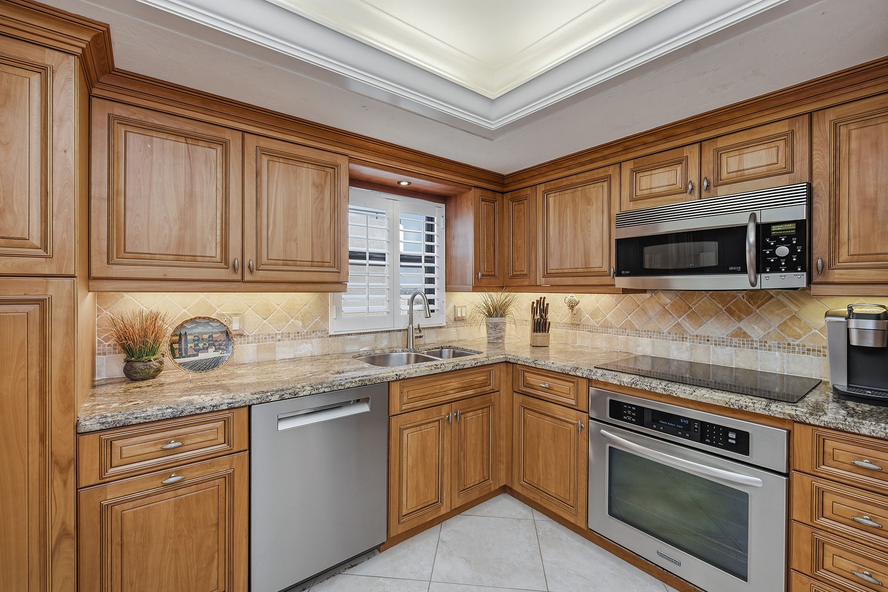 174 S Collier Boulevard , PH-D