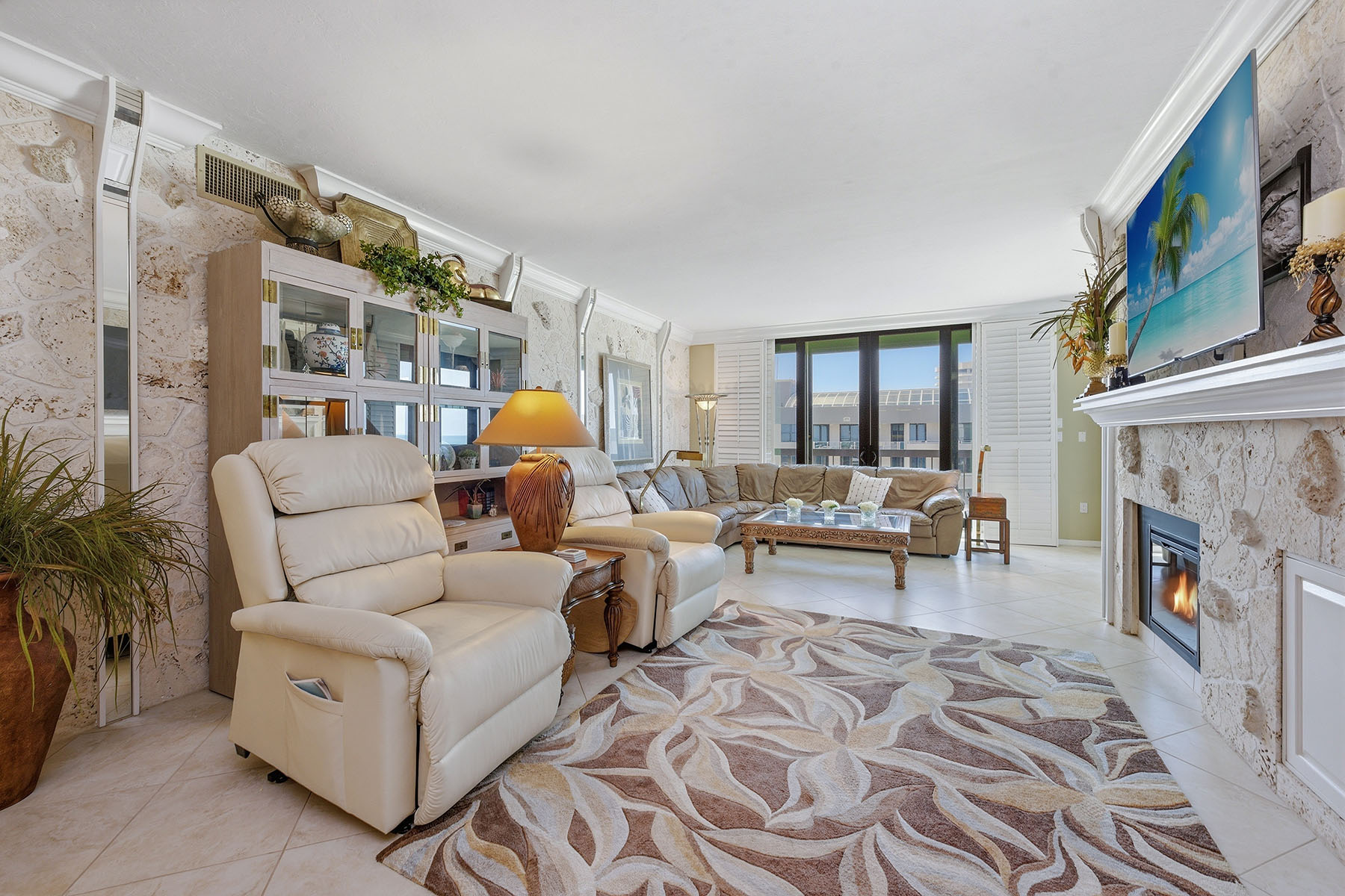 174 S Collier Boulevard , PH-D