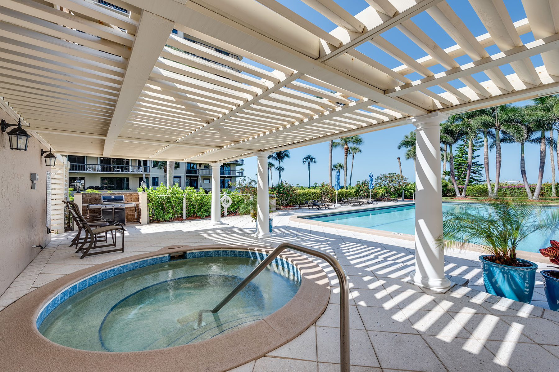 174 S Collier Boulevard , PH-D