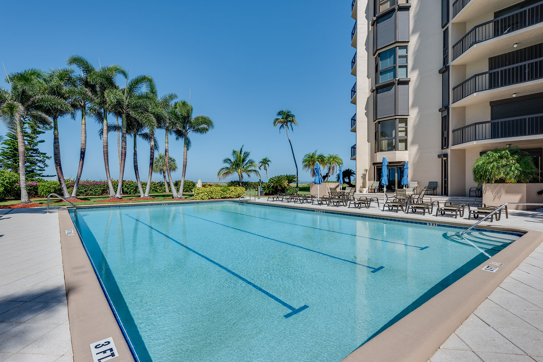 174 S Collier Boulevard , PH-D
