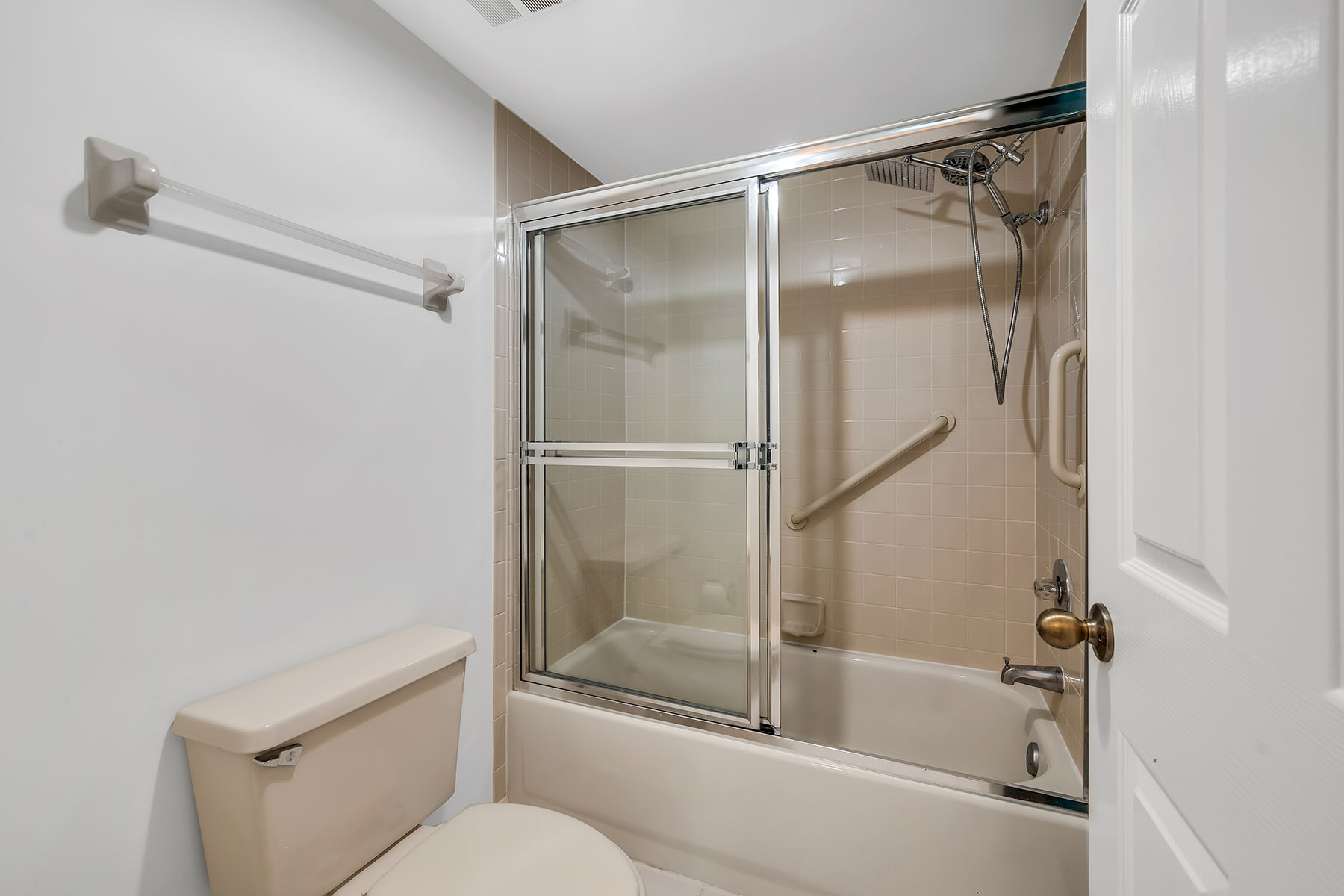 208 Furse Lakes Circle , D6