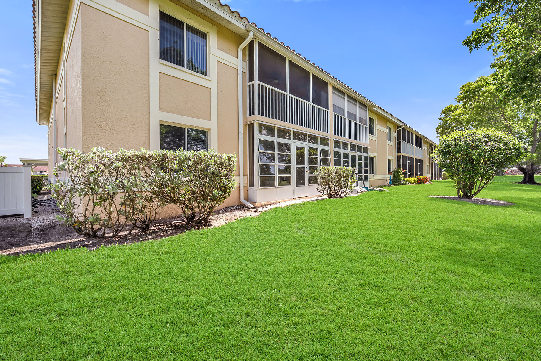 208 Furse Lakes Circle , D6